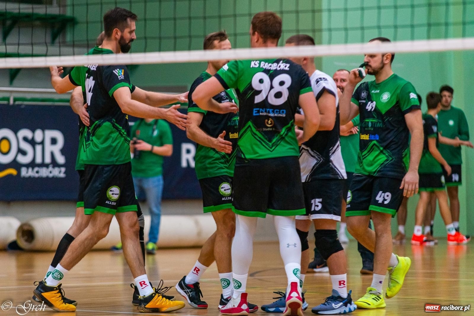 Zdjęcie w galerii na portalu naszraciborz.pl: Siatkarski dreszczowiec w I lidze śląskiej [FOTO i WIDEO] wiadomości z regionu