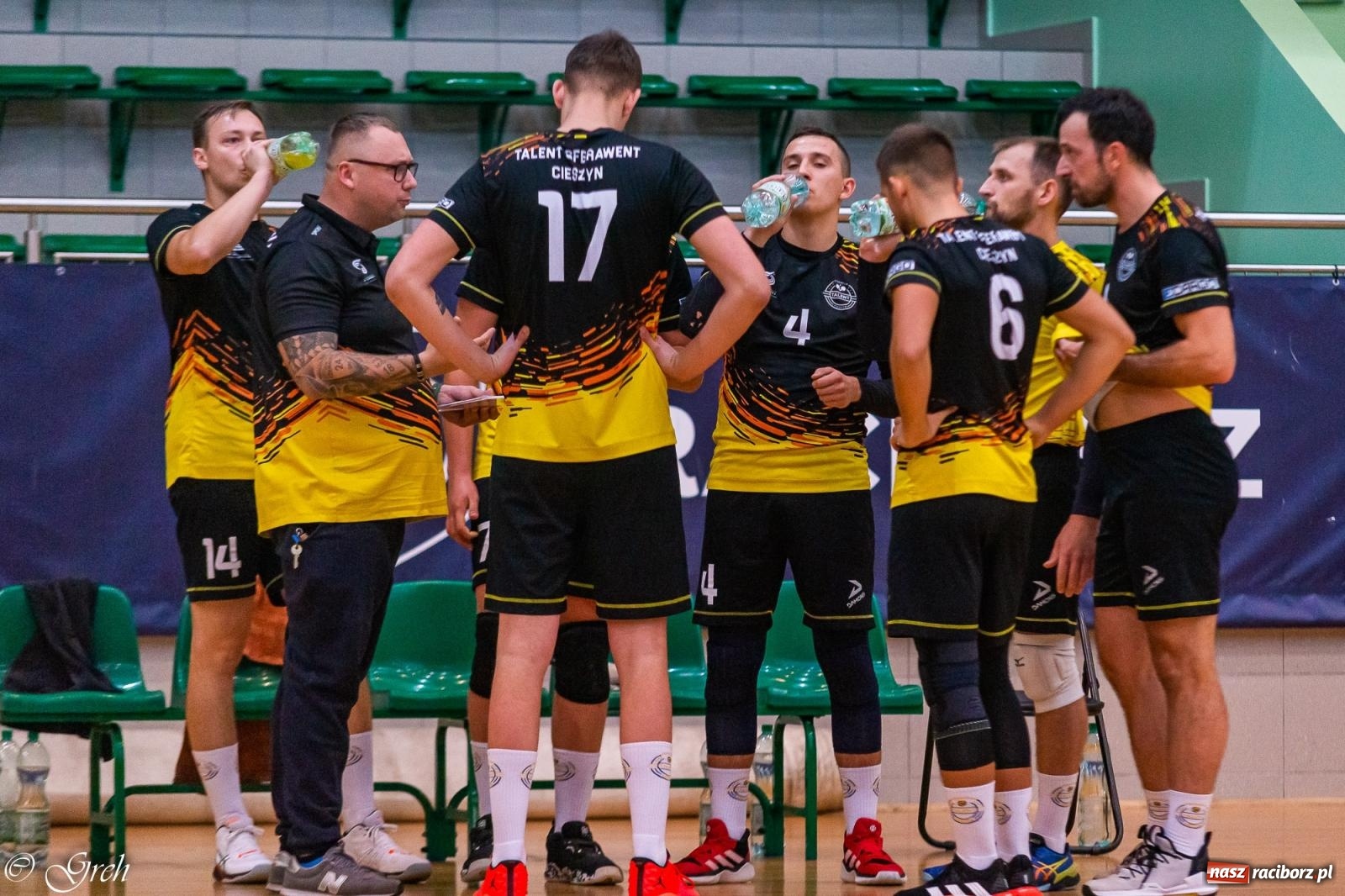 Zdjęcie w galerii na portalu naszraciborz.pl: Siatkarski dreszczowiec w I lidze śląskiej [FOTO i WIDEO] wiadomości z regionu