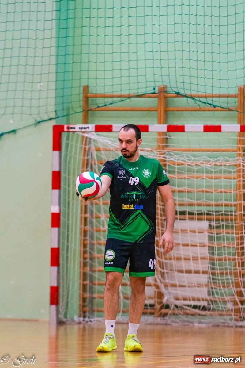 Zdjęcie w galerii na portalu naszraciborz.pl: Siatkarski dreszczowiec w I lidze śląskiej [FOTO i WIDEO] wiadomości z regionu