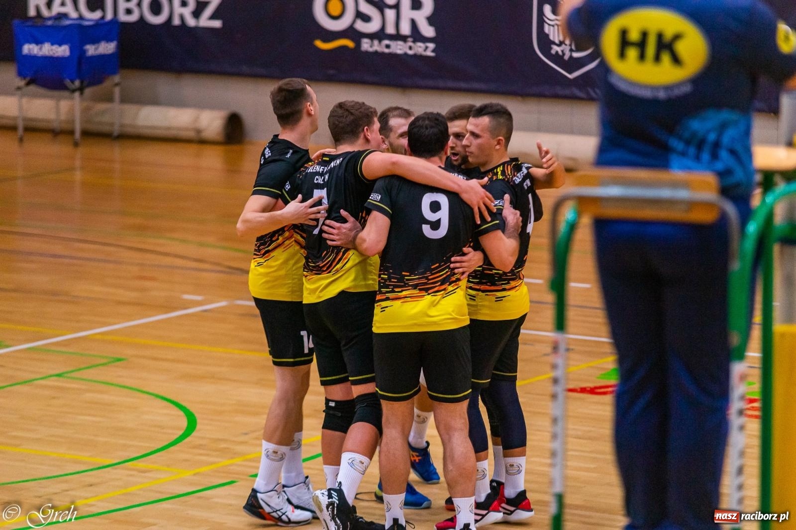 Zdjęcie w galerii na portalu naszraciborz.pl: Siatkarski dreszczowiec w I lidze śląskiej [FOTO i WIDEO] wiadomości z regionu
