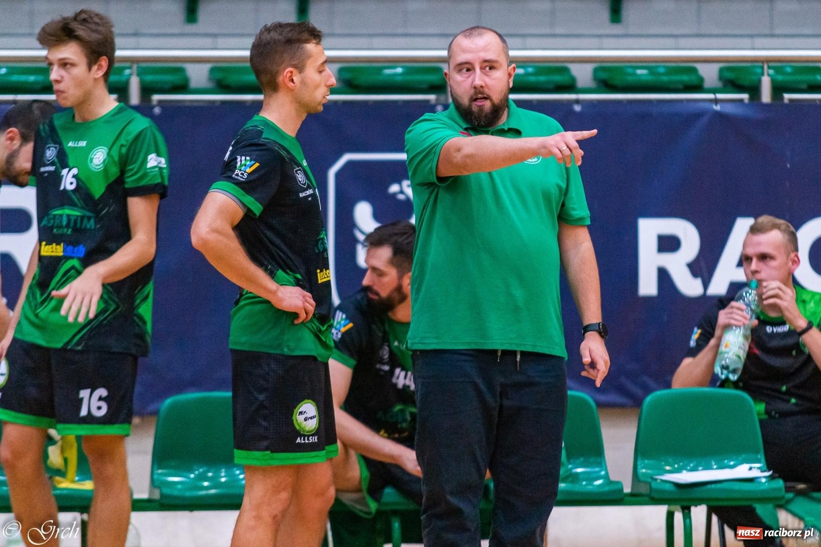 Zdjęcie w galerii na portalu naszraciborz.pl: Siatkarski dreszczowiec w I lidze śląskiej [FOTO i WIDEO] wiadomości z regionu