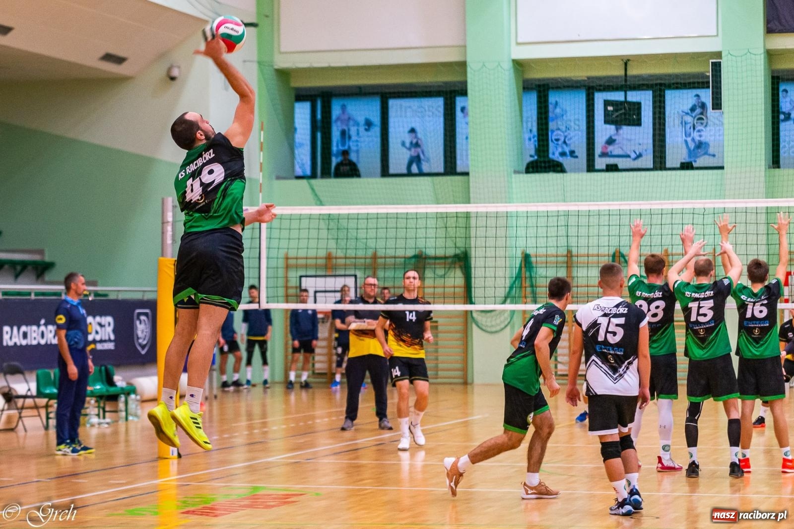 Zdjęcie w galerii na portalu naszraciborz.pl: Siatkarski dreszczowiec w I lidze śląskiej [FOTO i WIDEO] wiadomości z regionu