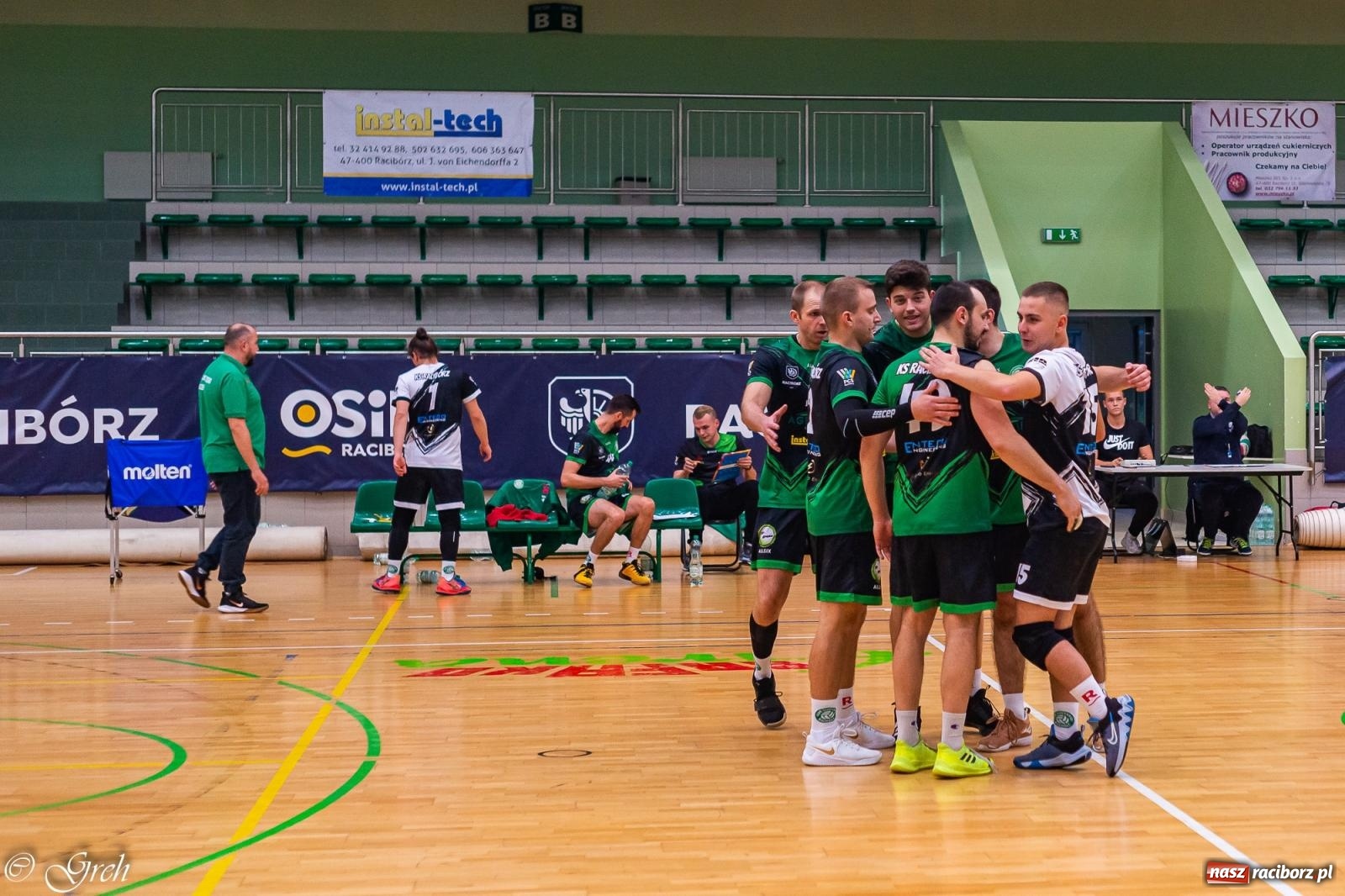 Zdjęcie w galerii na portalu naszraciborz.pl: Siatkarski dreszczowiec w I lidze śląskiej [FOTO i WIDEO] wiadomości z regionu