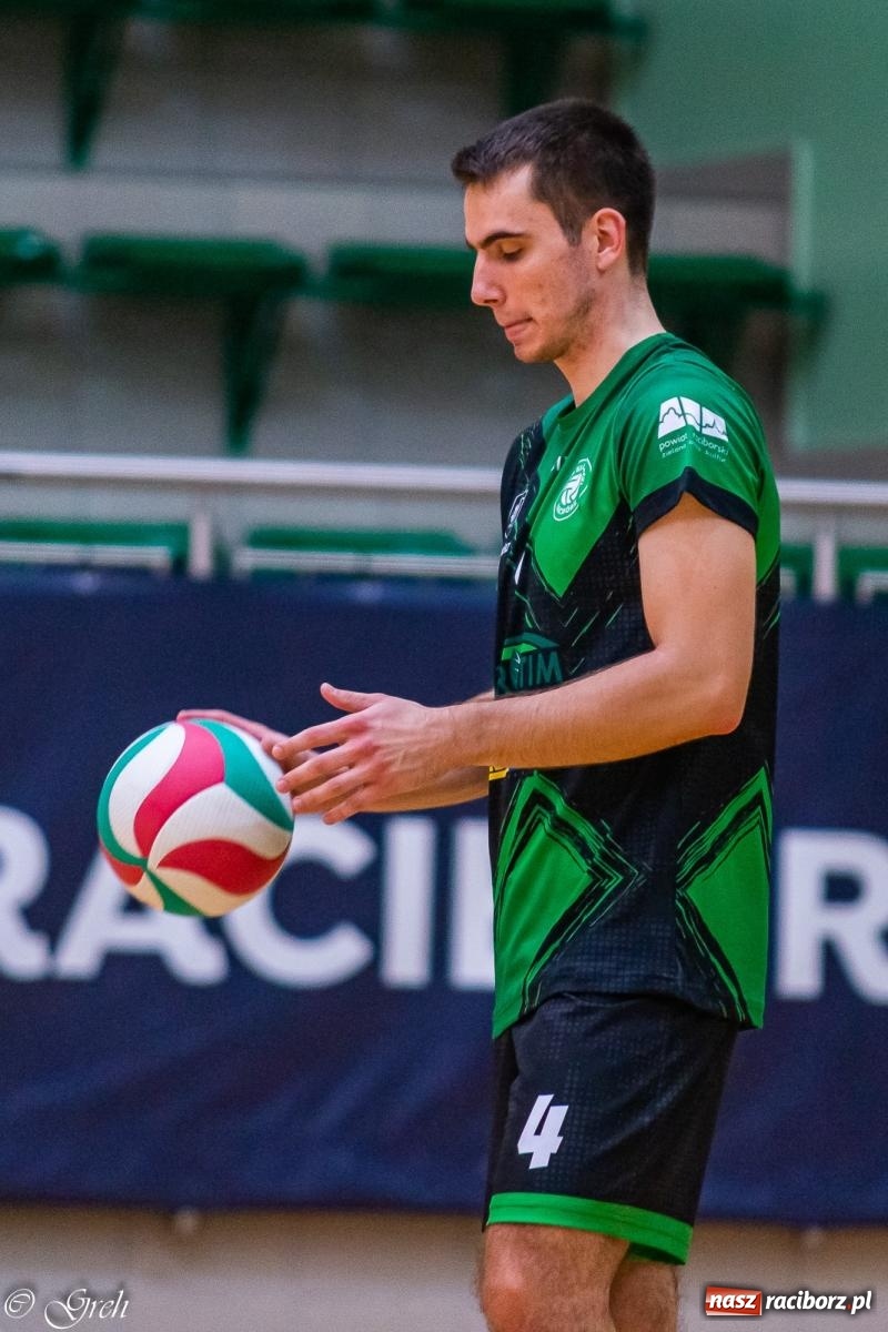 Zdjęcie w galerii na portalu naszraciborz.pl: Siatkarski dreszczowiec w I lidze śląskiej [FOTO i WIDEO] wiadomości z regionu