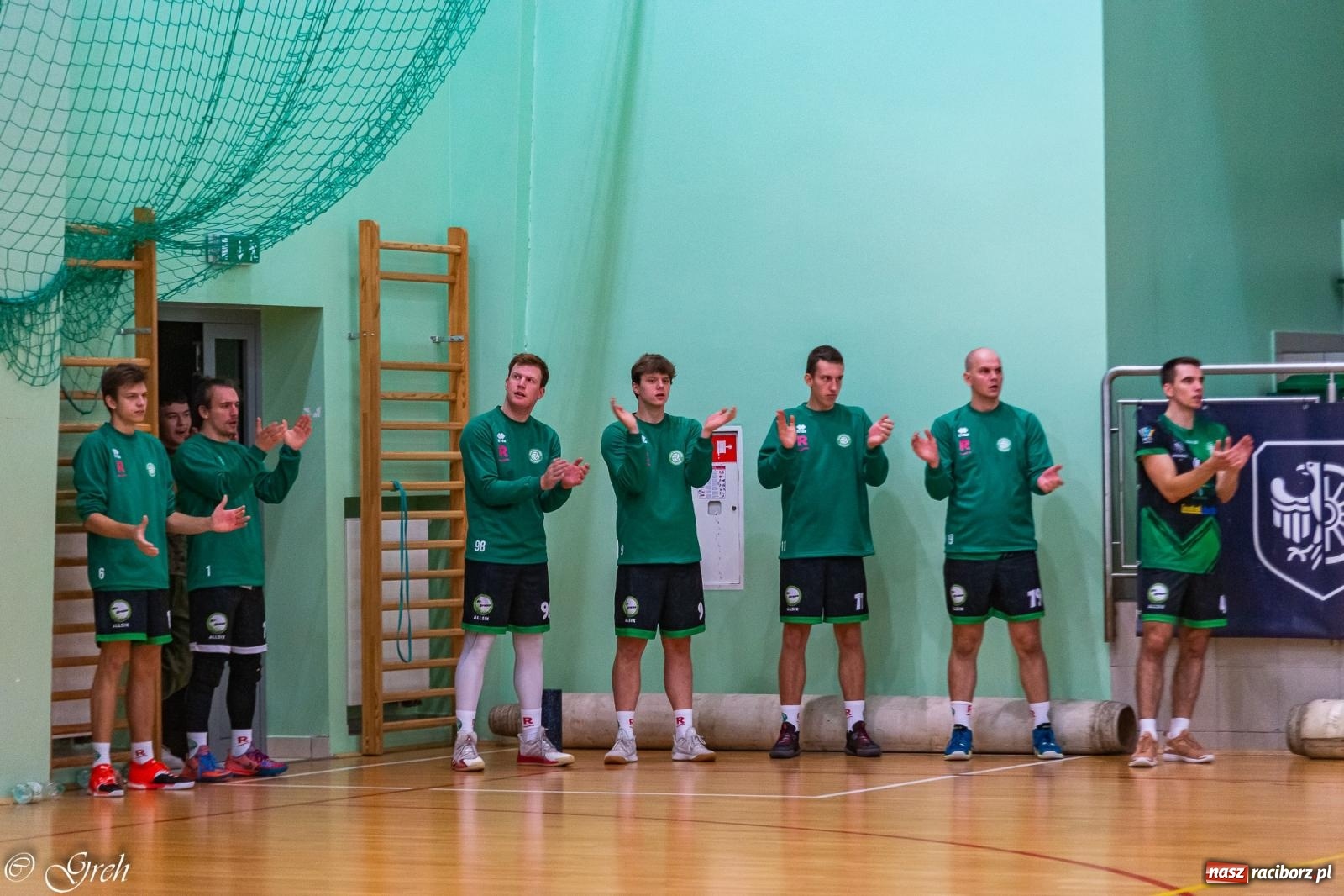 Zdjęcie w galerii na portalu naszraciborz.pl: Siatkarski dreszczowiec w I lidze śląskiej [FOTO i WIDEO] wiadomości z regionu