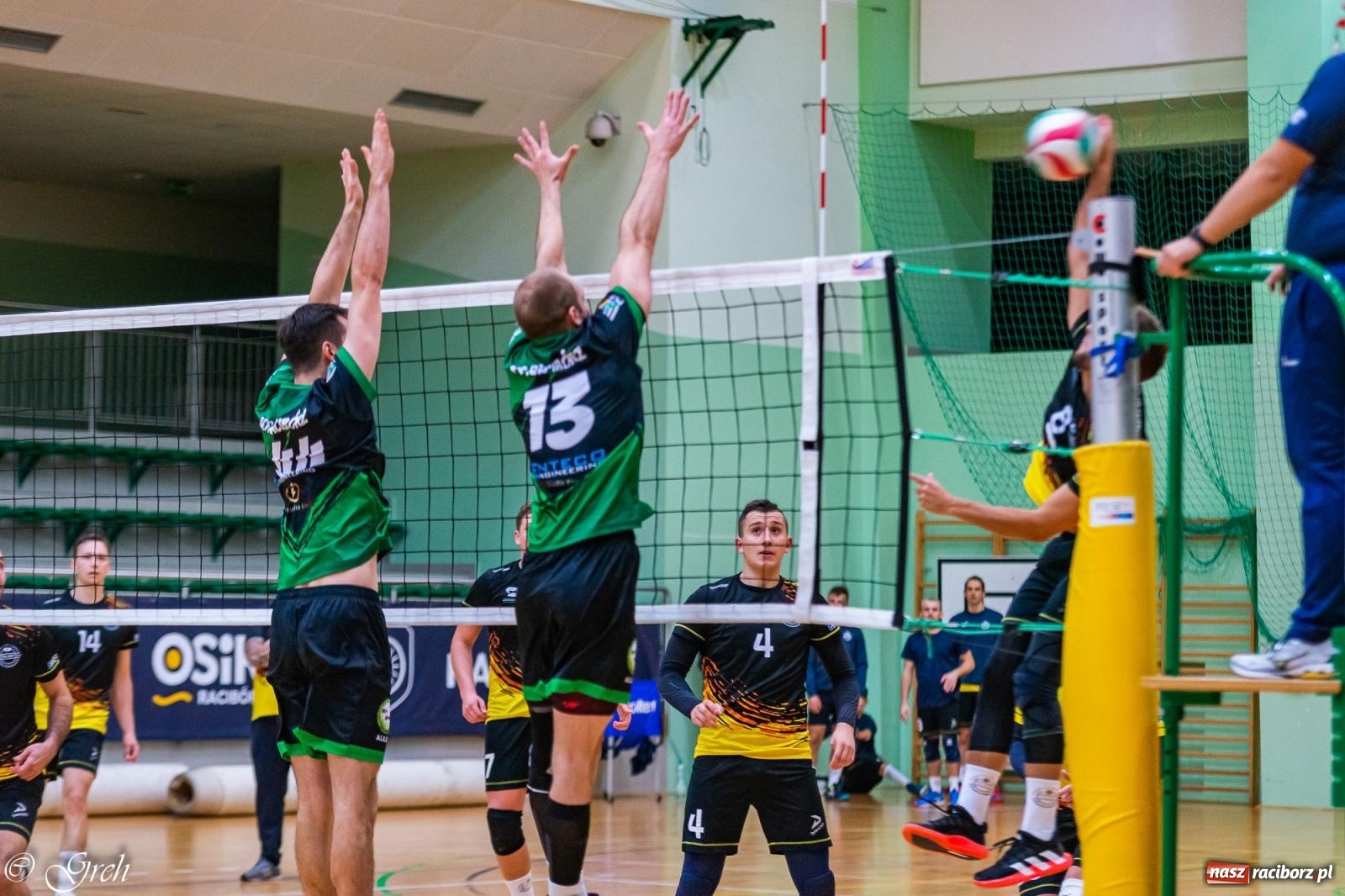 Zdjęcie w galerii na portalu naszraciborz.pl: Siatkarski dreszczowiec w I lidze śląskiej [FOTO i WIDEO] wiadomości z regionu