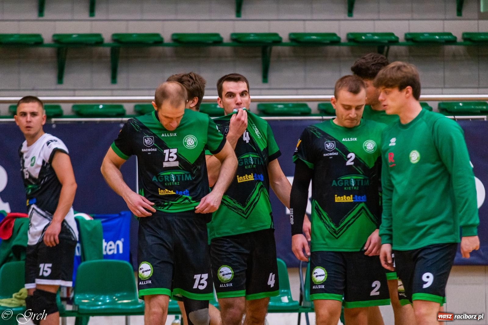 Zdjęcie w galerii na portalu naszraciborz.pl: Siatkarski dreszczowiec w I lidze śląskiej [FOTO i WIDEO] wiadomości z regionu