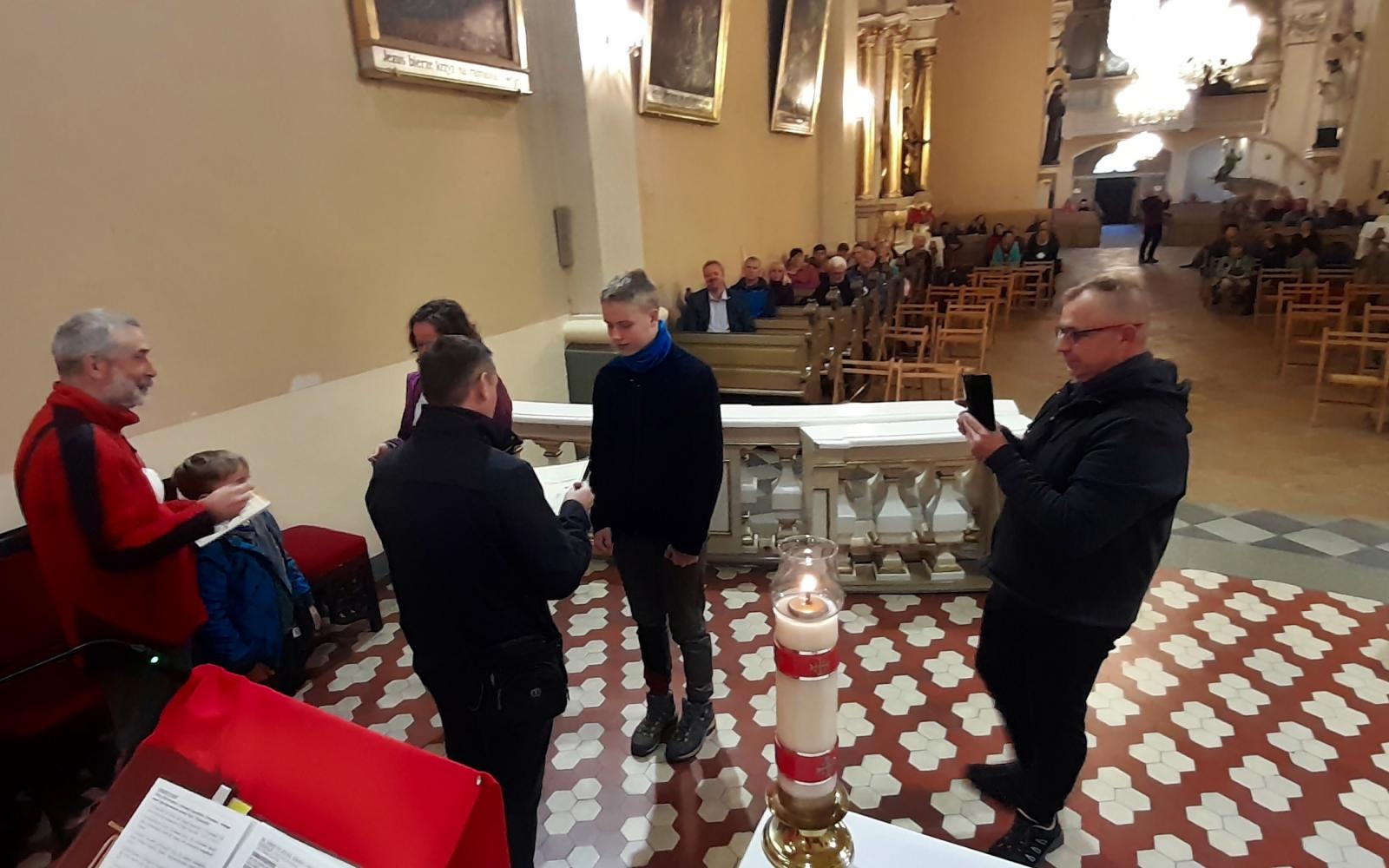 Zdjęcie w galerii na portalu naszraciborz.pl: Szlak przetarty. Pielgrzymi od św. Jakuba dotarli do Czech wiadomości z regionu