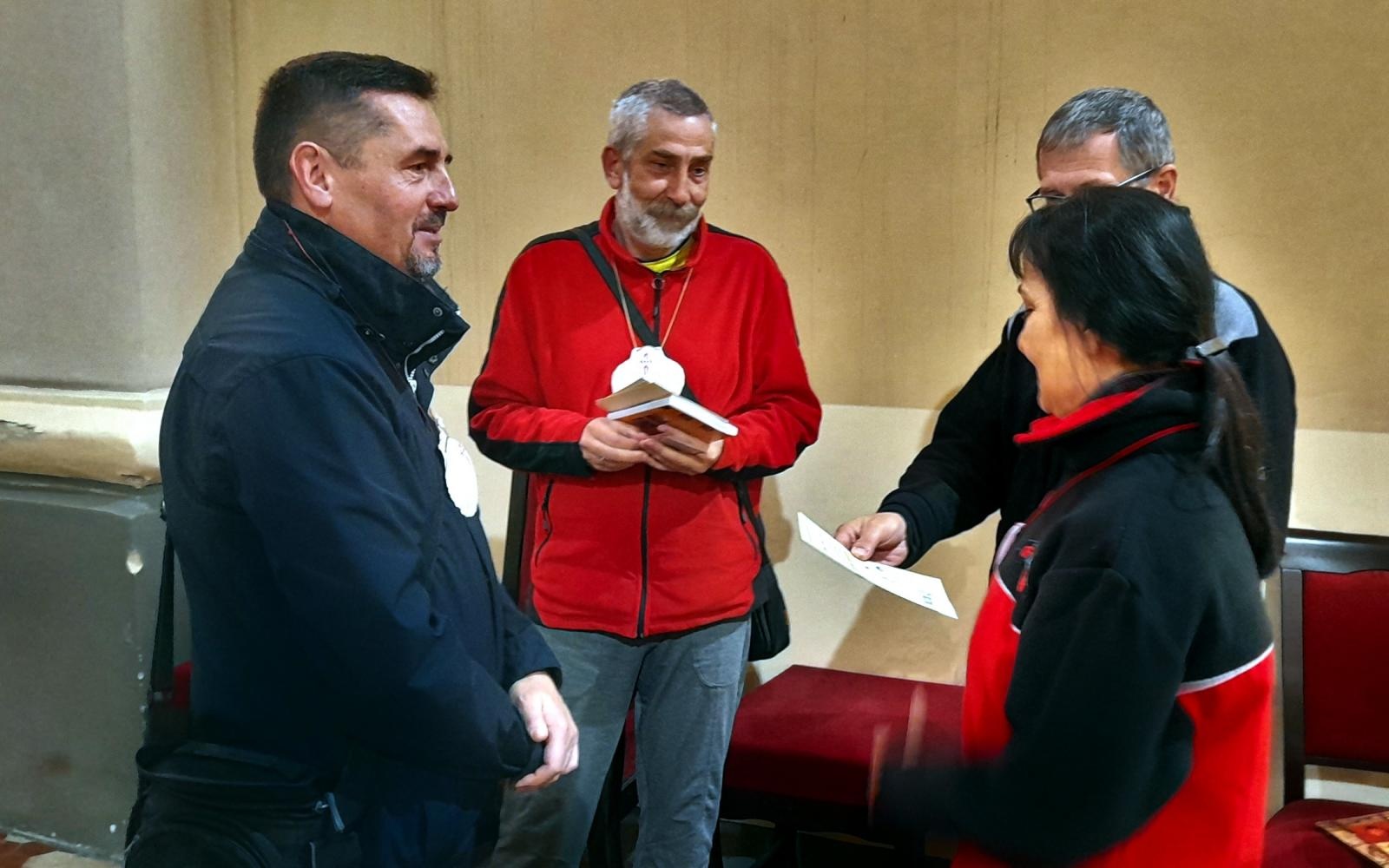 Zdjęcie w galerii na portalu naszraciborz.pl: Szlak przetarty. Pielgrzymi od św. Jakuba dotarli do Czech wiadomości z regionu