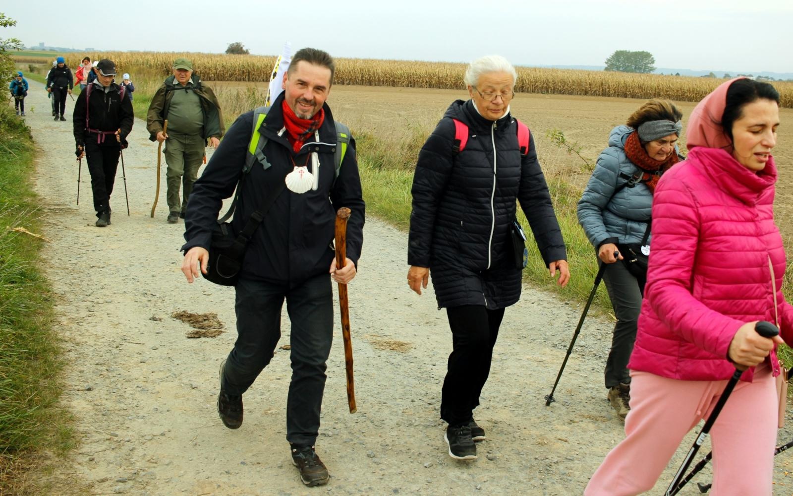 Zdjęcie w galerii na portalu naszraciborz.pl: Szlak przetarty. Pielgrzymi od św. Jakuba dotarli do Czech wiadomości z regionu