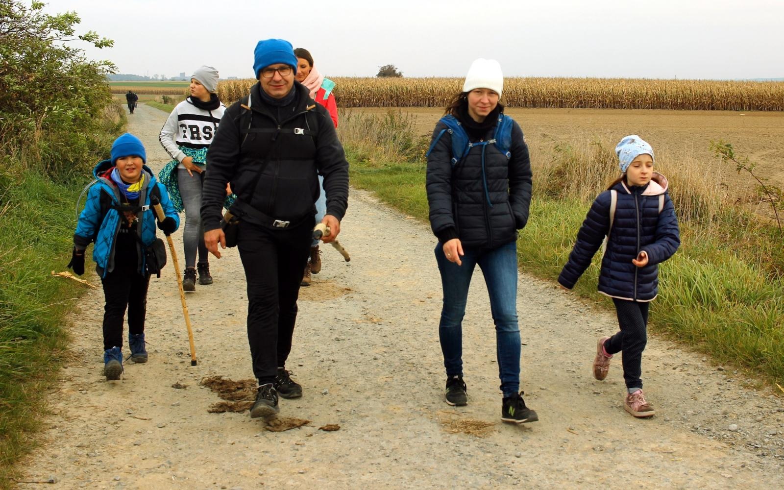 Zdjęcie w galerii na portalu naszraciborz.pl: Szlak przetarty. Pielgrzymi od św. Jakuba dotarli do Czech wiadomości z regionu