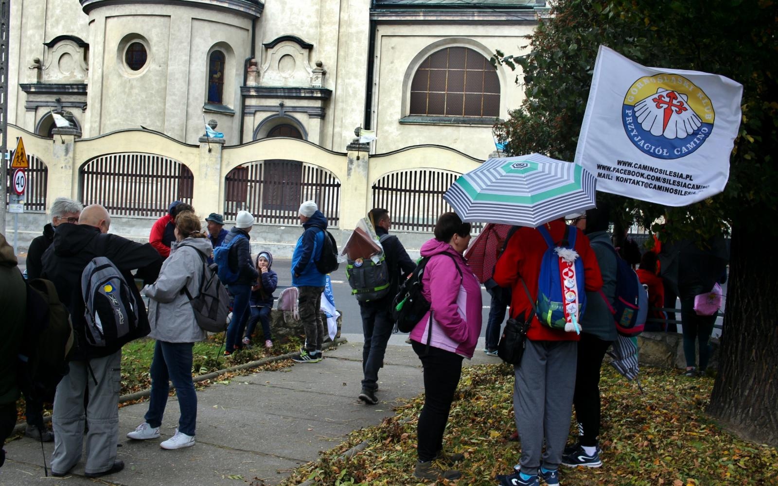 Zdjęcie w galerii na portalu naszraciborz.pl: Szlak przetarty. Pielgrzymi od św. Jakuba dotarli do Czech wiadomości z regionu