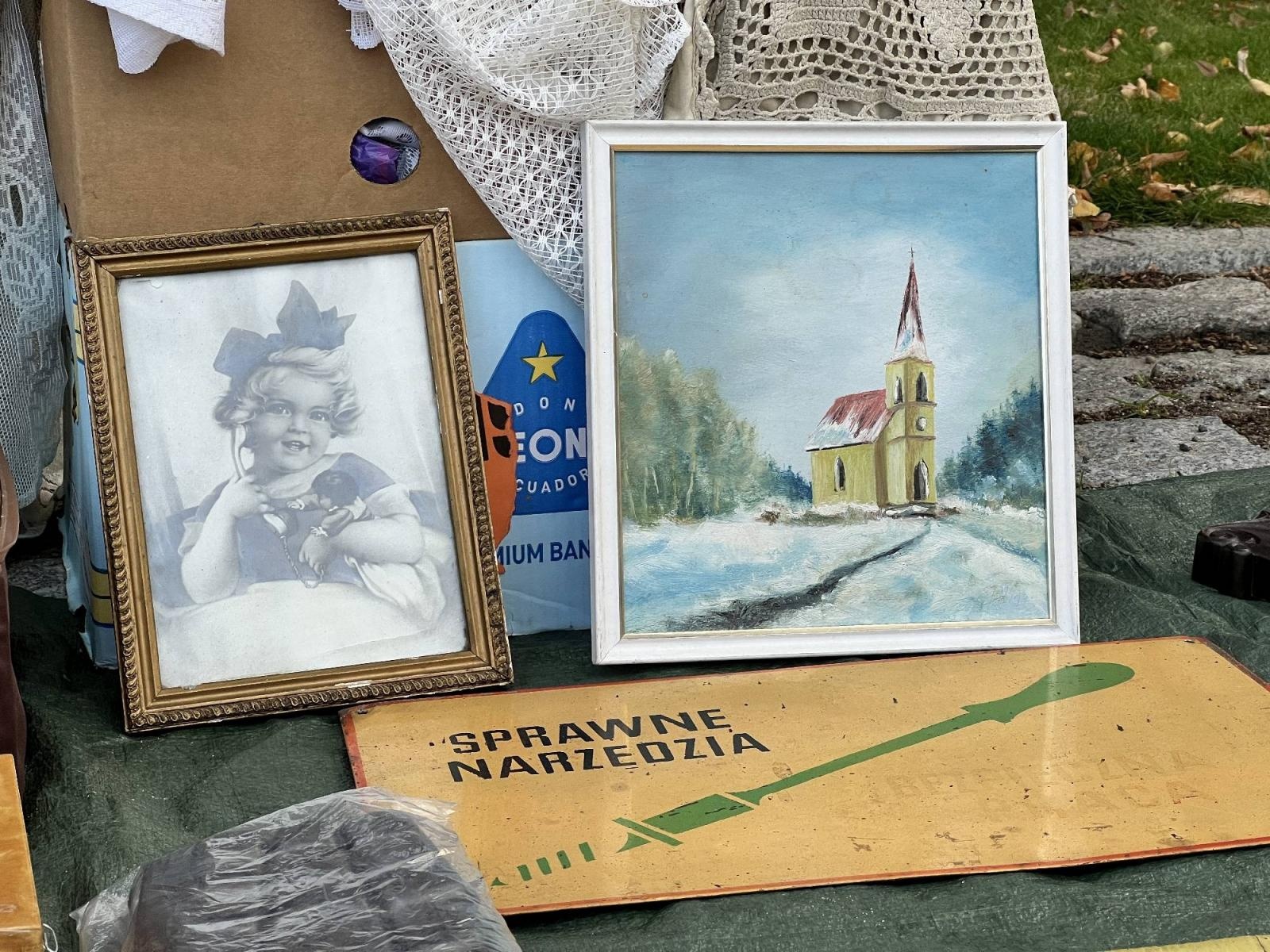 Zdjęcie w galerii na portalu naszraciborz.pl: Targ staroci w Krzanowicach. Coś na słodko i antyki wiadomości z regionu