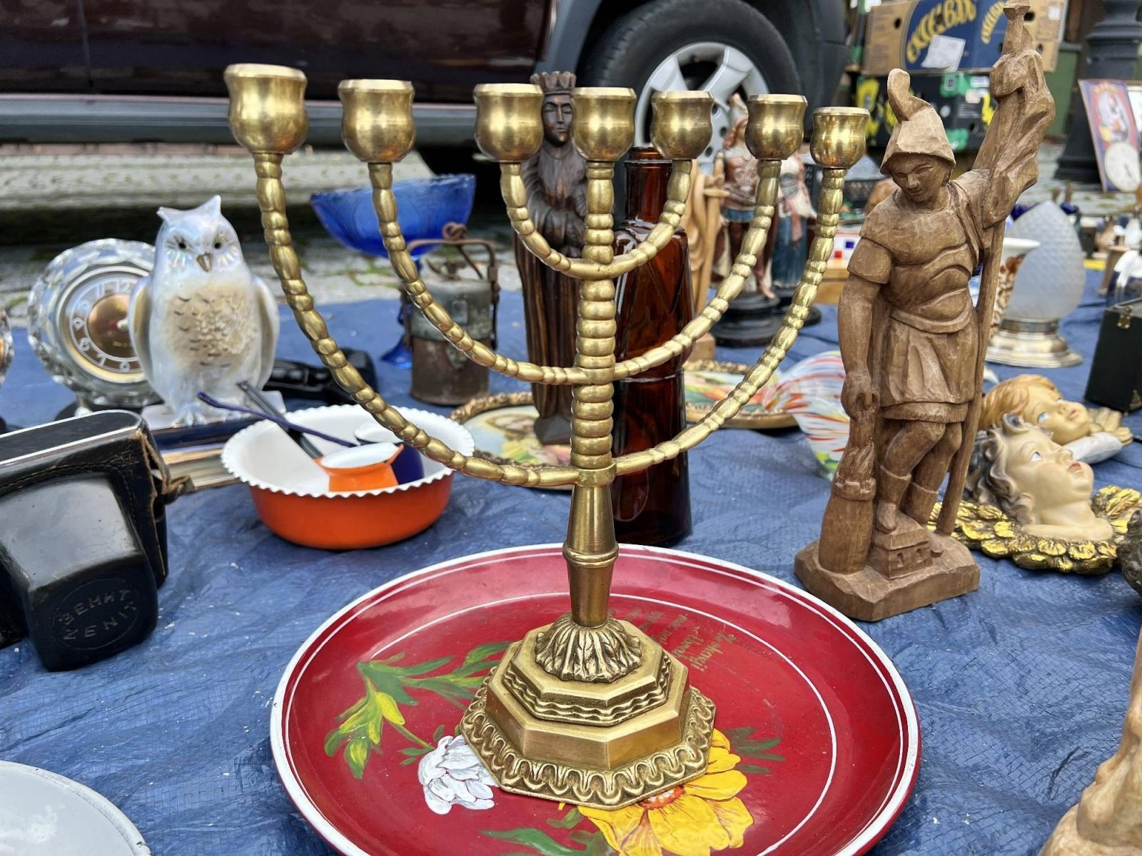 Zdjęcie w galerii na portalu naszraciborz.pl: Targ staroci w Krzanowicach. Coś na słodko i antyki wiadomości z regionu