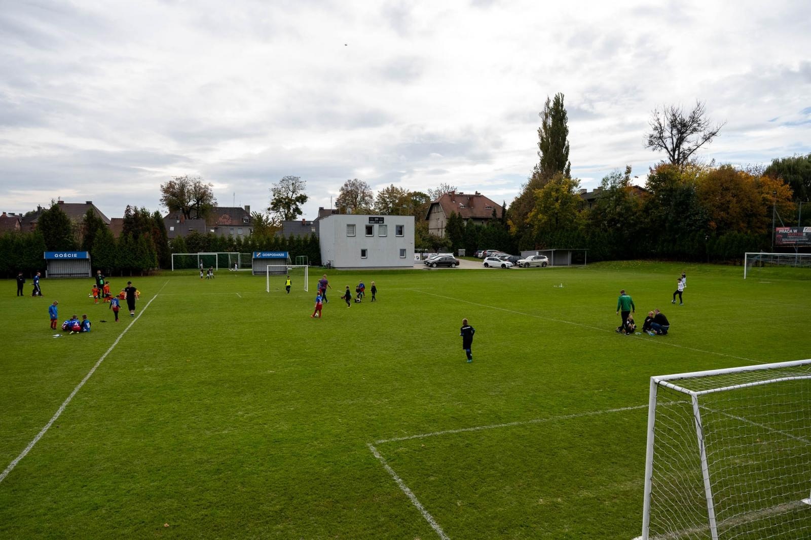 Zdjęcie w galerii na portalu naszraciborz.pl: W Chałupkach w piłkę grali i pieniądze dla Mikołaja zbierali wiadomości z regionu