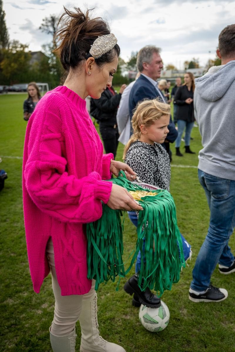 Zdjęcie w galerii na portalu naszraciborz.pl: W Chałupkach w piłkę grali i pieniądze dla Mikołaja zbierali wiadomości z regionu