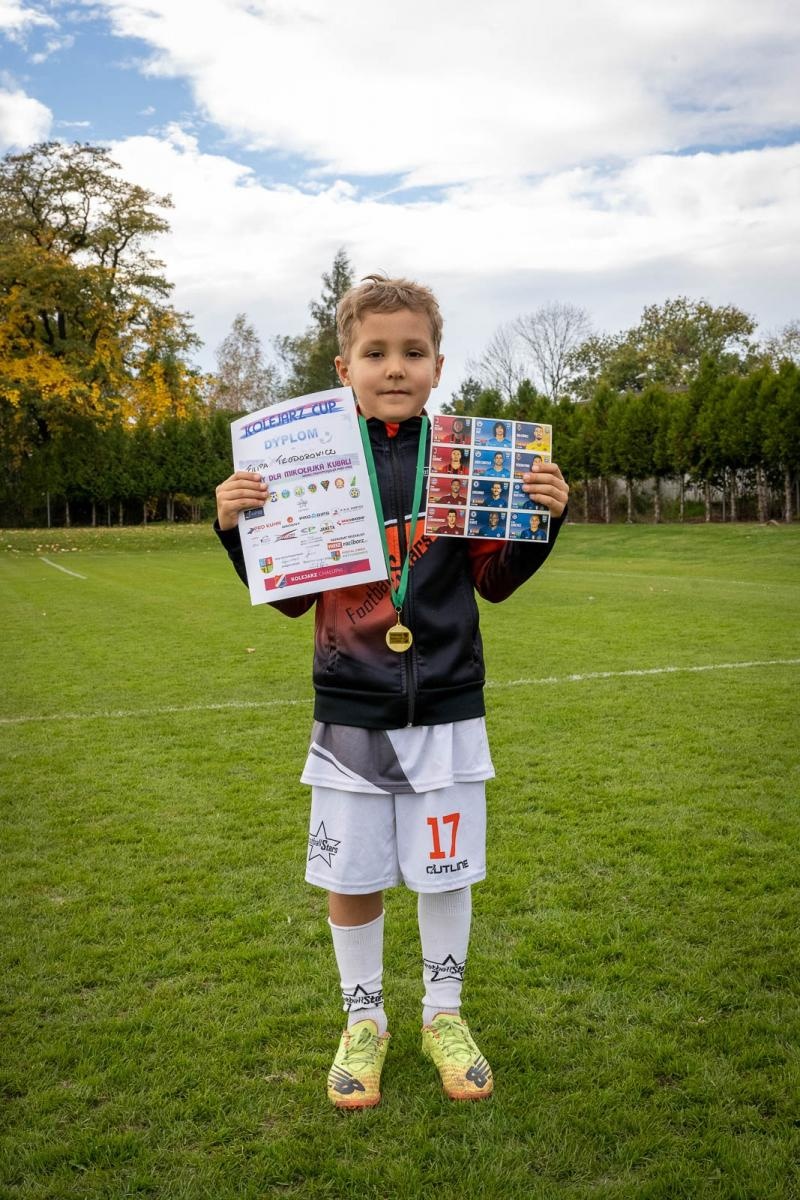 Zdjęcie w galerii na portalu naszraciborz.pl: W Chałupkach w piłkę grali i pieniądze dla Mikołaja zbierali wiadomości z regionu