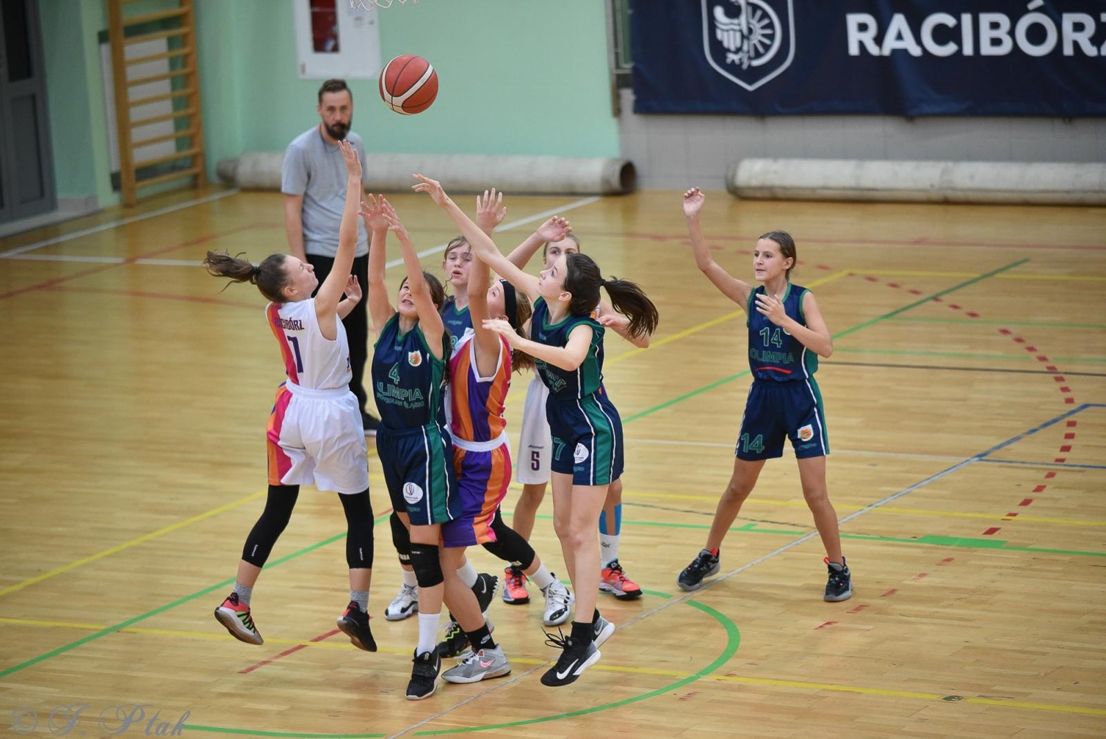 Zdjęcie w galerii na portalu naszraciborz.pl: Młode koszykarki rywalizowały o puchar starosty [FOTO] wiadomości z regionu