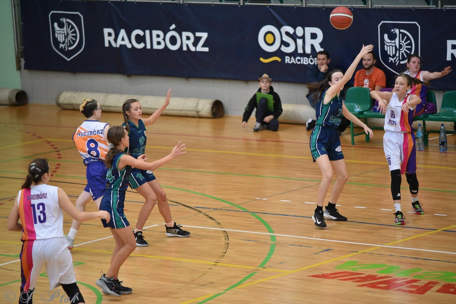 Zdjęcie w galerii na portalu naszraciborz.pl: Młode koszykarki rywalizowały o puchar starosty [FOTO] wiadomości z regionu