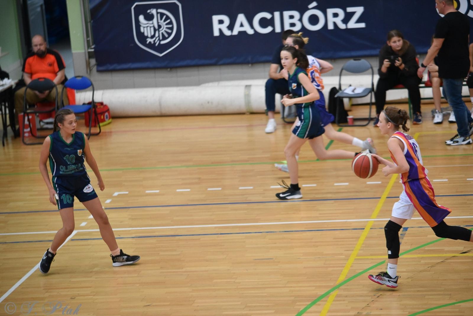 Zdjęcie w galerii na portalu naszraciborz.pl: Młode koszykarki rywalizowały o puchar starosty [FOTO] wiadomości z regionu