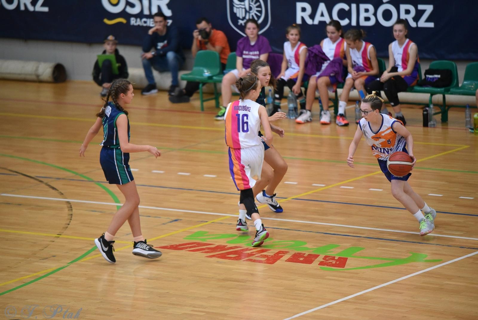 Zdjęcie w galerii na portalu naszraciborz.pl: Młode koszykarki rywalizowały o puchar starosty [FOTO] wiadomości z regionu