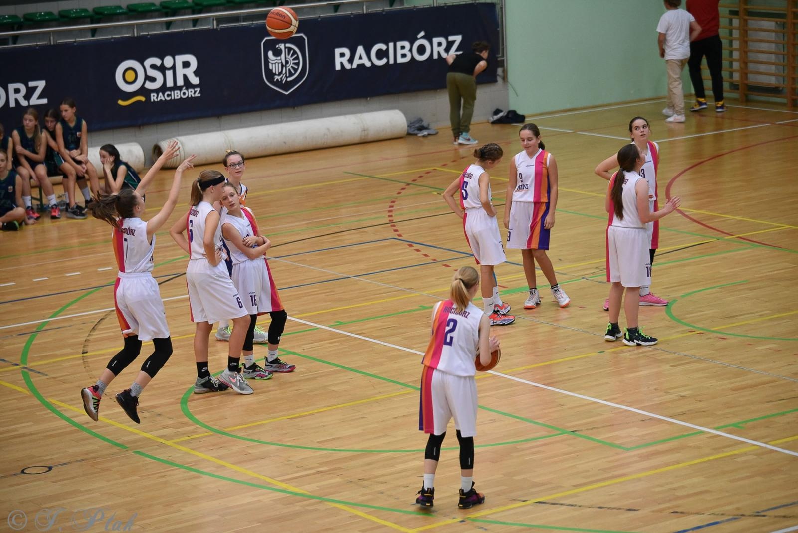 Zdjęcie w galerii na portalu naszraciborz.pl: Młode koszykarki rywalizowały o puchar starosty [FOTO] wiadomości z regionu