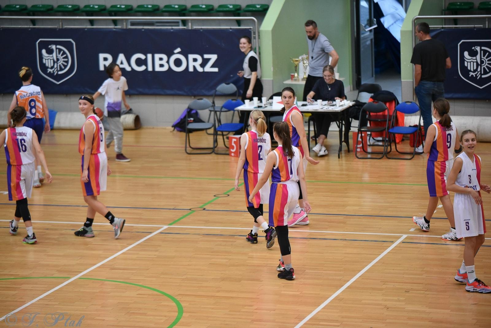 Zdjęcie w galerii na portalu naszraciborz.pl: Młode koszykarki rywalizowały o puchar starosty [FOTO] wiadomości z regionu