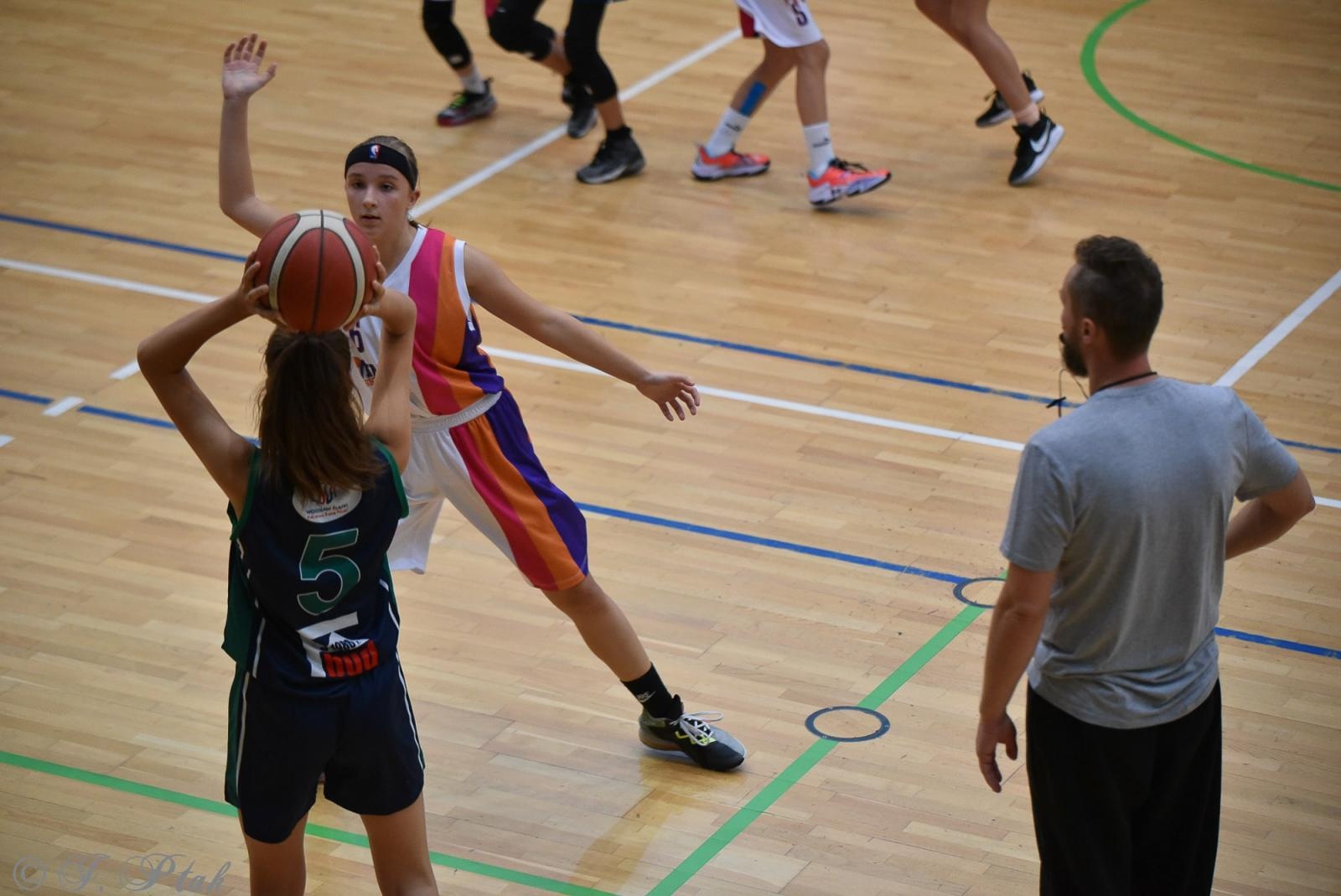 Zdjęcie w galerii na portalu naszraciborz.pl: Młode koszykarki rywalizowały o puchar starosty [FOTO] wiadomości z regionu