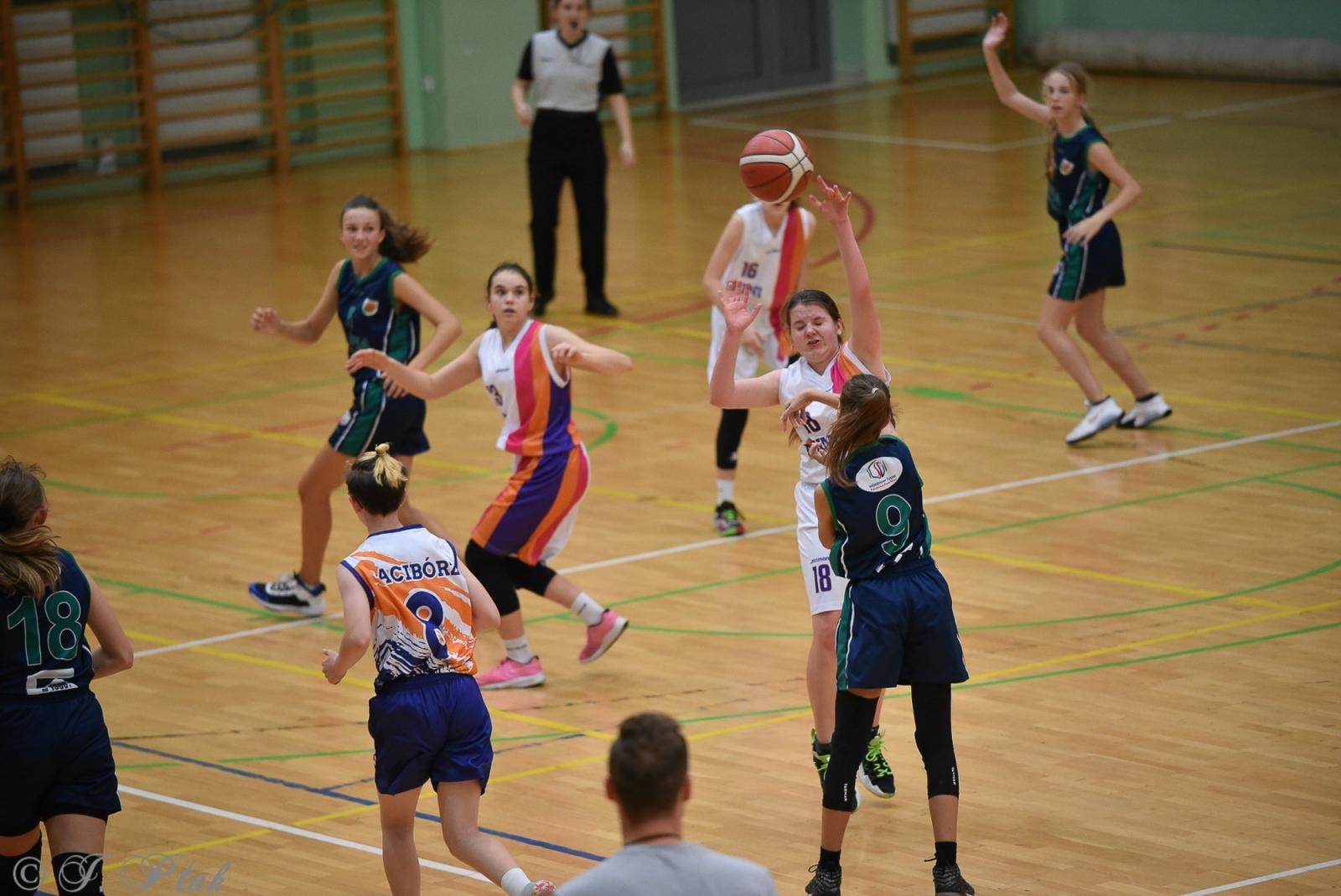 Zdjęcie w galerii na portalu naszraciborz.pl: Młode koszykarki rywalizowały o puchar starosty [FOTO] wiadomości z regionu