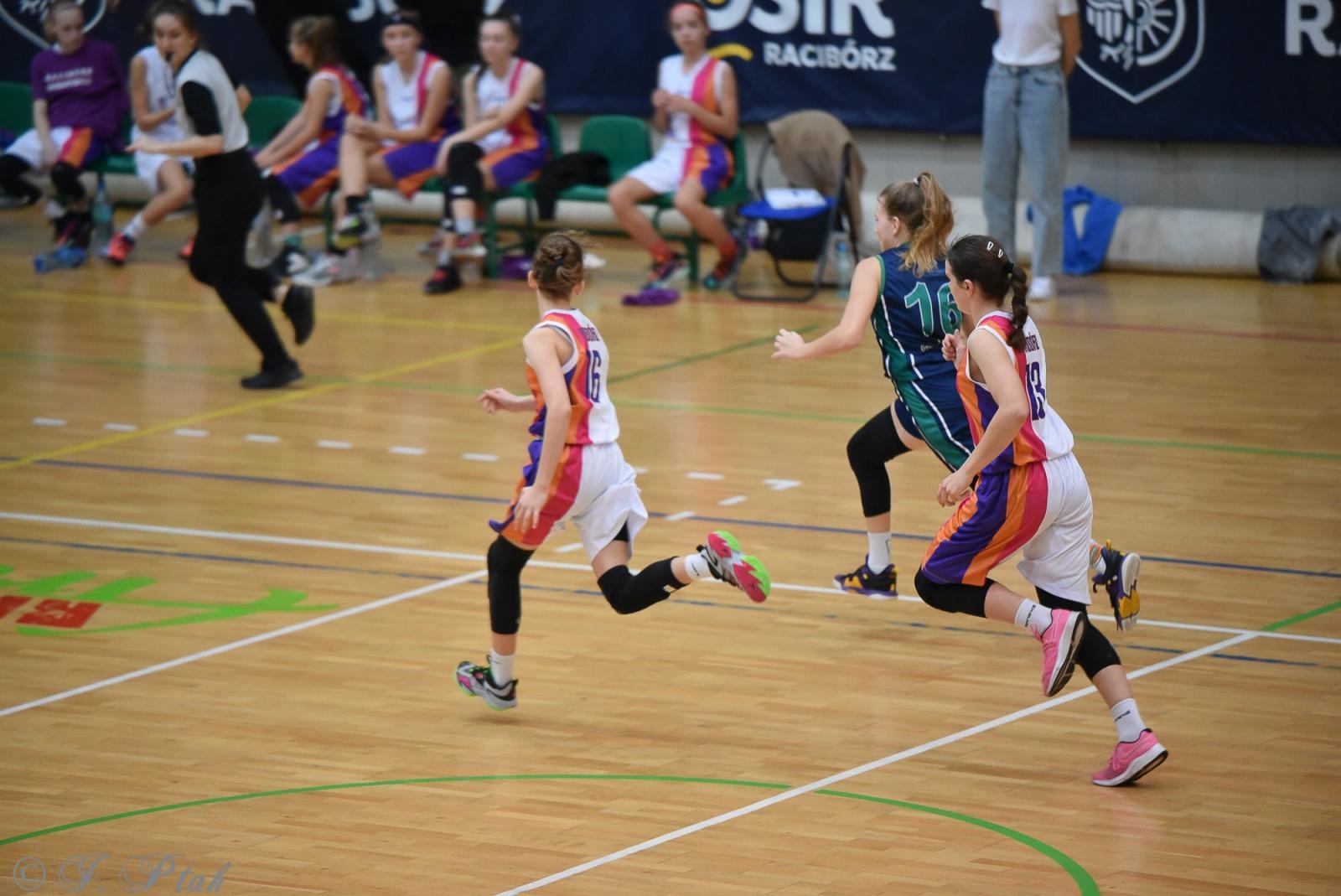 Zdjęcie w galerii na portalu naszraciborz.pl: Młode koszykarki rywalizowały o puchar starosty [FOTO] wiadomości z regionu