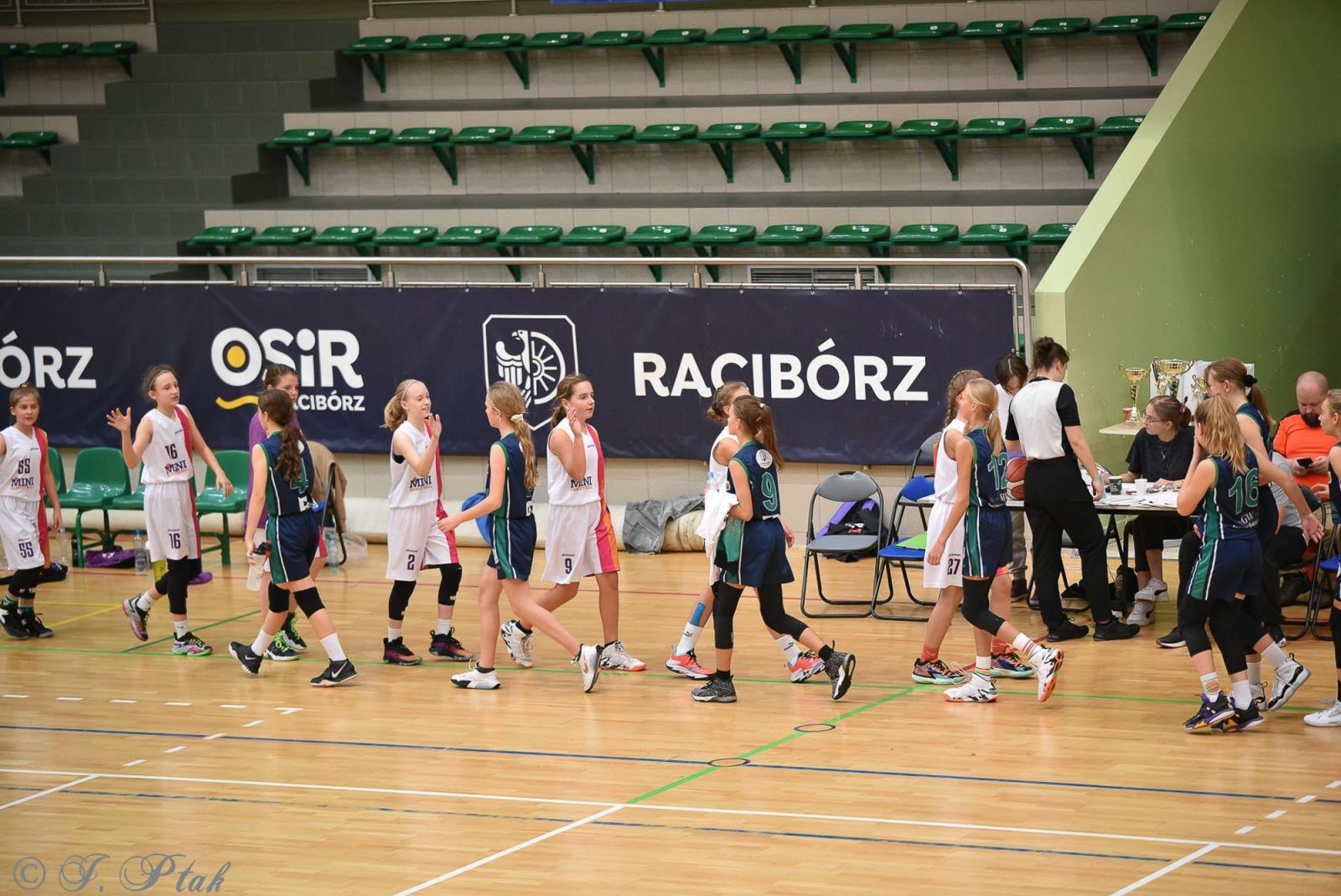 Zdjęcie w galerii na portalu naszraciborz.pl: Młode koszykarki rywalizowały o puchar starosty [FOTO] wiadomości z regionu
