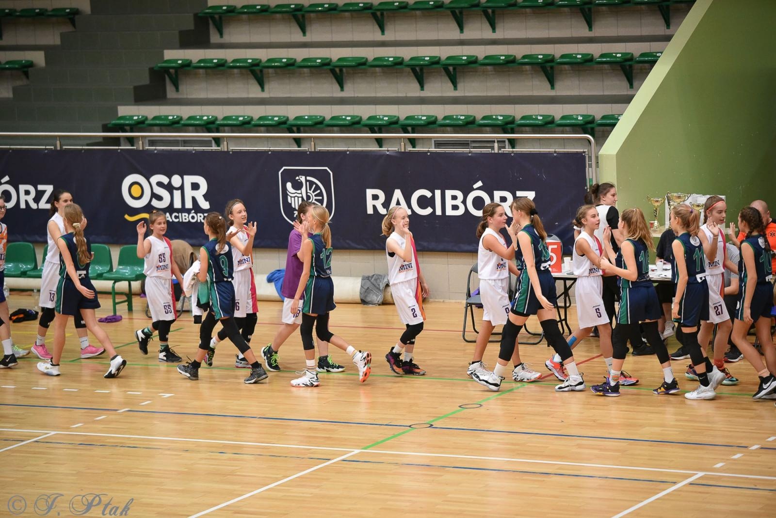 Zdjęcie w galerii na portalu naszraciborz.pl: Młode koszykarki rywalizowały o puchar starosty [FOTO] wiadomości z regionu