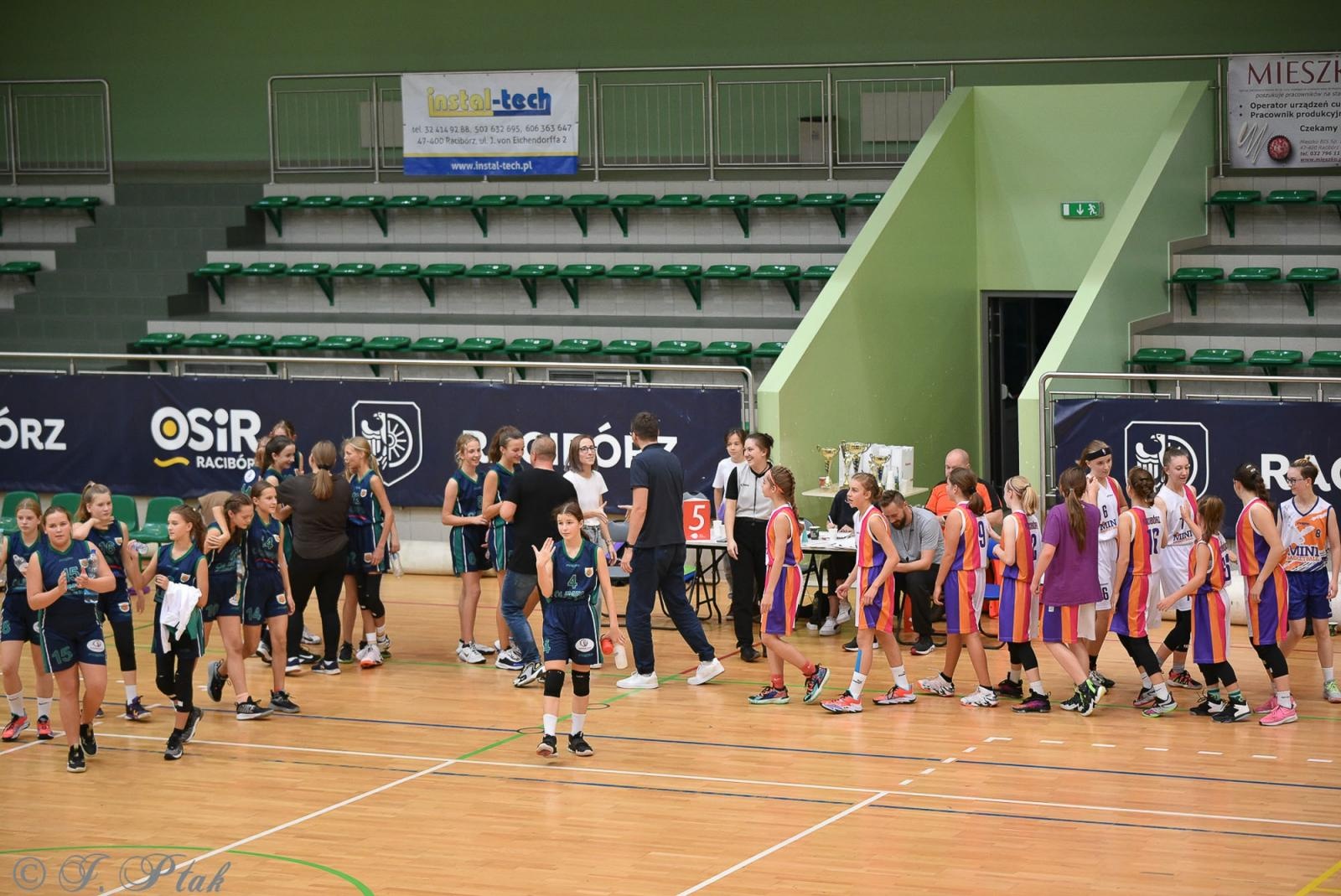 Zdjęcie w galerii na portalu naszraciborz.pl: Młode koszykarki rywalizowały o puchar starosty [FOTO] wiadomości z regionu