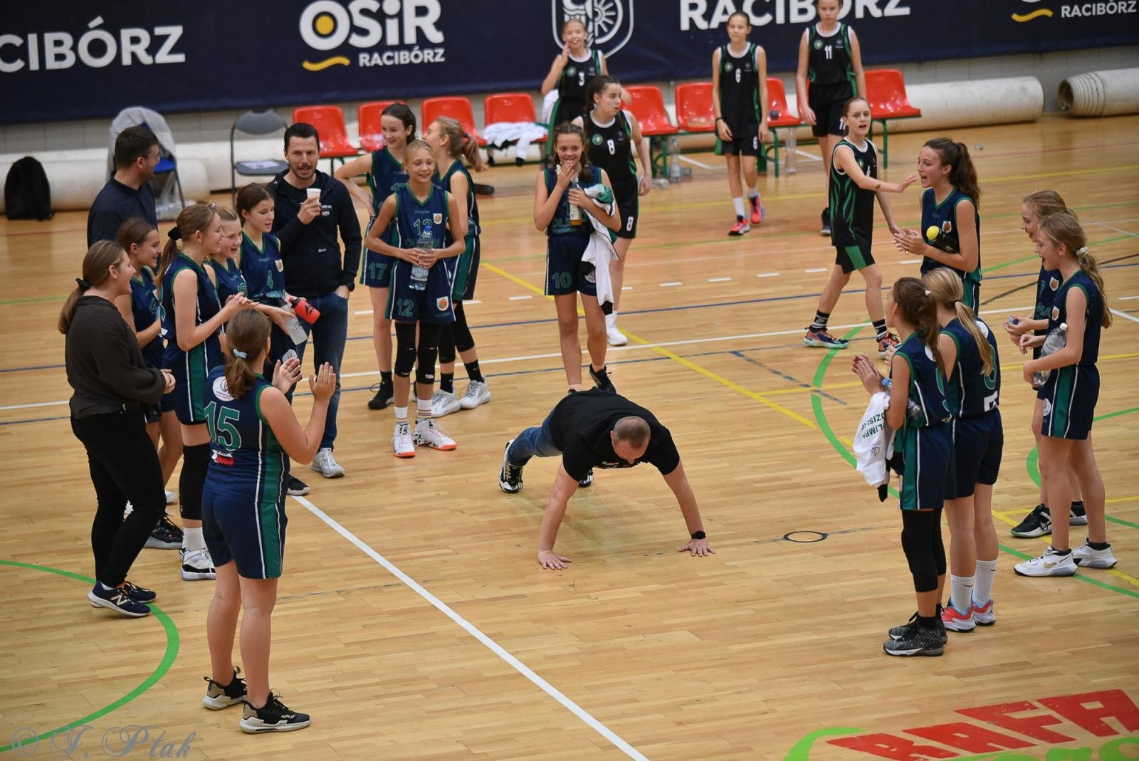Zdjęcie w galerii na portalu naszraciborz.pl: Młode koszykarki rywalizowały o puchar starosty [FOTO] wiadomości z regionu