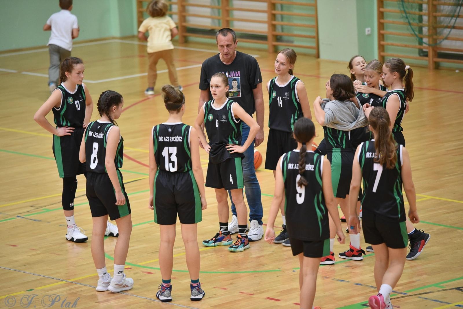 Zdjęcie w galerii na portalu naszraciborz.pl: Młode koszykarki rywalizowały o puchar starosty [FOTO] wiadomości z regionu