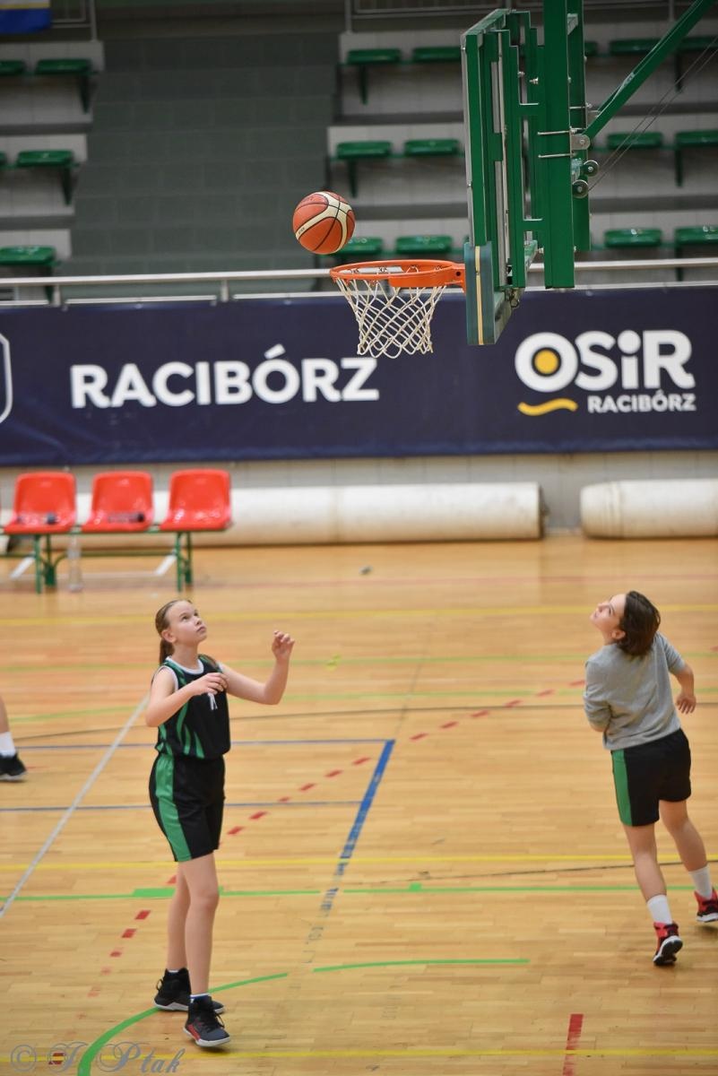 Zdjęcie w galerii na portalu naszraciborz.pl: Młode koszykarki rywalizowały o puchar starosty [FOTO] wiadomości z regionu