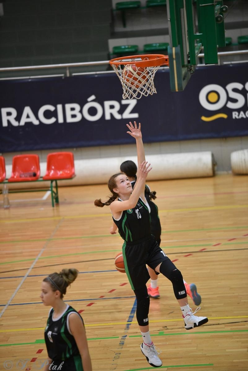 Zdjęcie w galerii na portalu naszraciborz.pl: Młode koszykarki rywalizowały o puchar starosty [FOTO] wiadomości z regionu