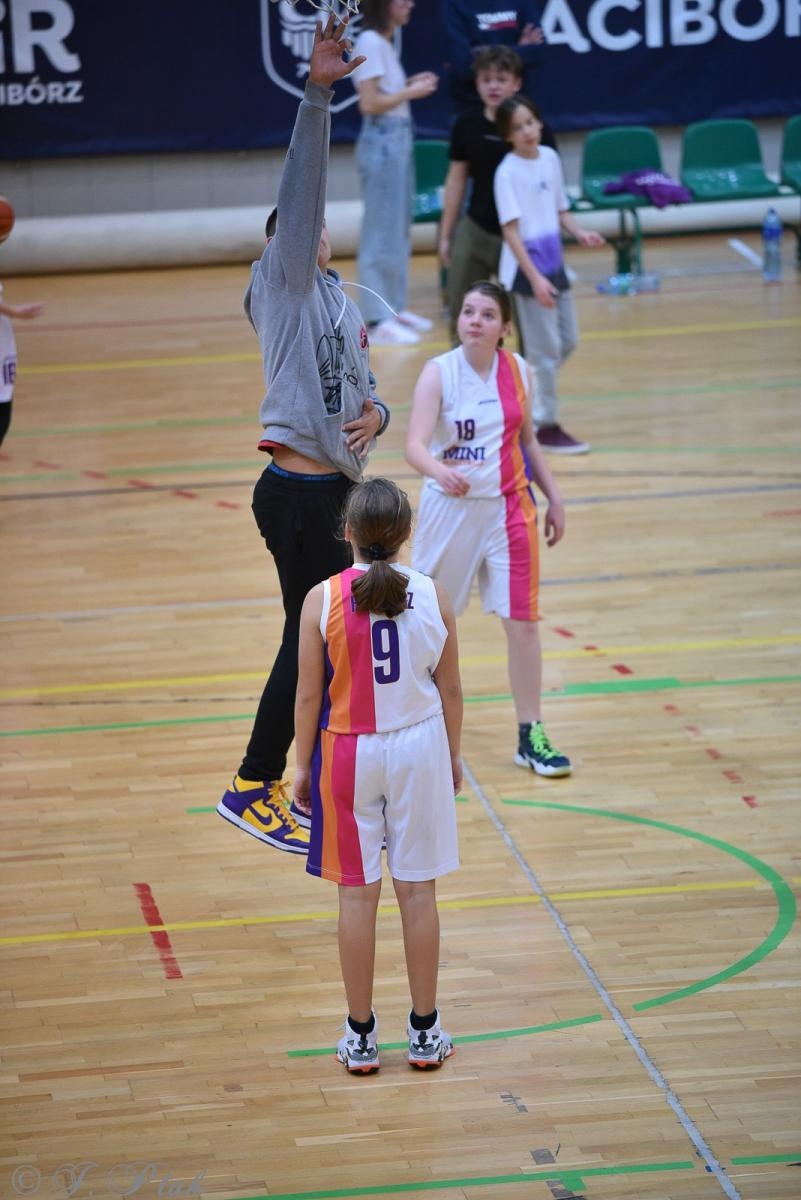 Zdjęcie w galerii na portalu naszraciborz.pl: Młode koszykarki rywalizowały o puchar starosty [FOTO] wiadomości z regionu