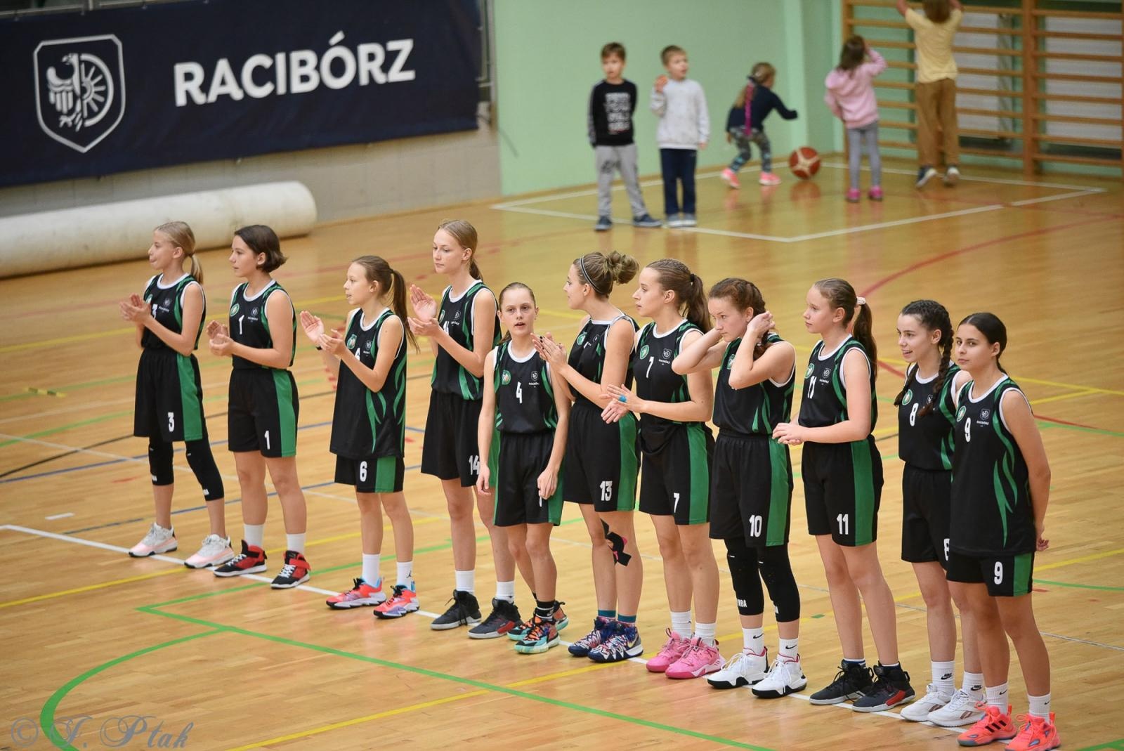 Zdjęcie w galerii na portalu naszraciborz.pl: Młode koszykarki rywalizowały o puchar starosty [FOTO] wiadomości z regionu