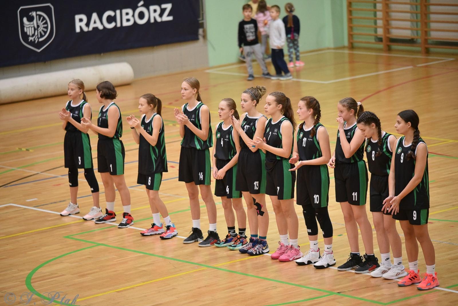 Zdjęcie w galerii na portalu naszraciborz.pl: Młode koszykarki rywalizowały o puchar starosty [FOTO] wiadomości z regionu