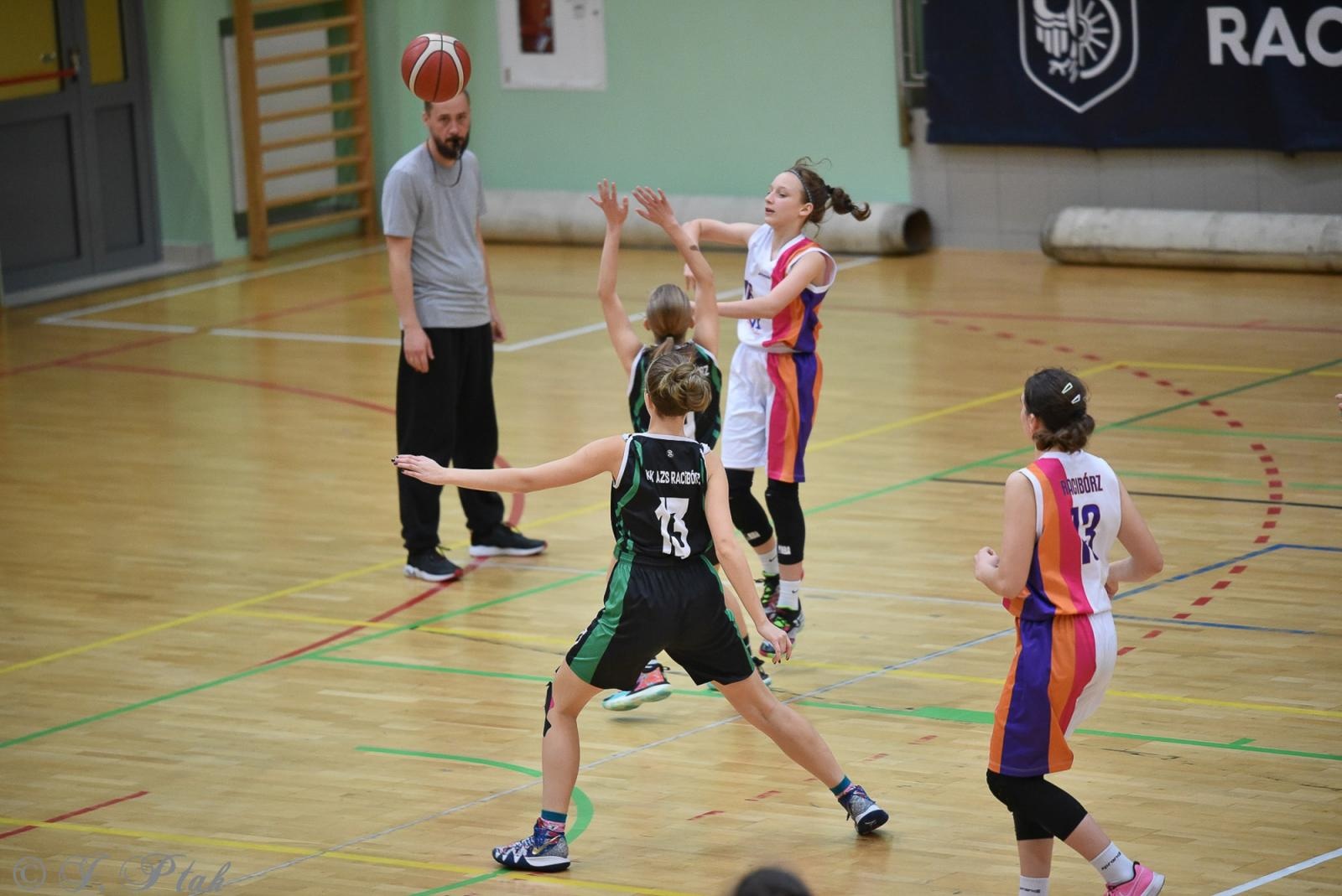 Zdjęcie w galerii na portalu naszraciborz.pl: Młode koszykarki rywalizowały o puchar starosty [FOTO] wiadomości z regionu