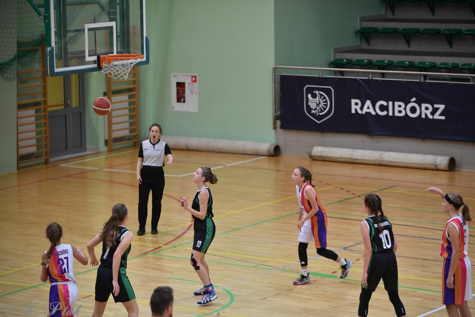 Zdjęcie w galerii na portalu naszraciborz.pl: Młode koszykarki rywalizowały o puchar starosty [FOTO] wiadomości z regionu