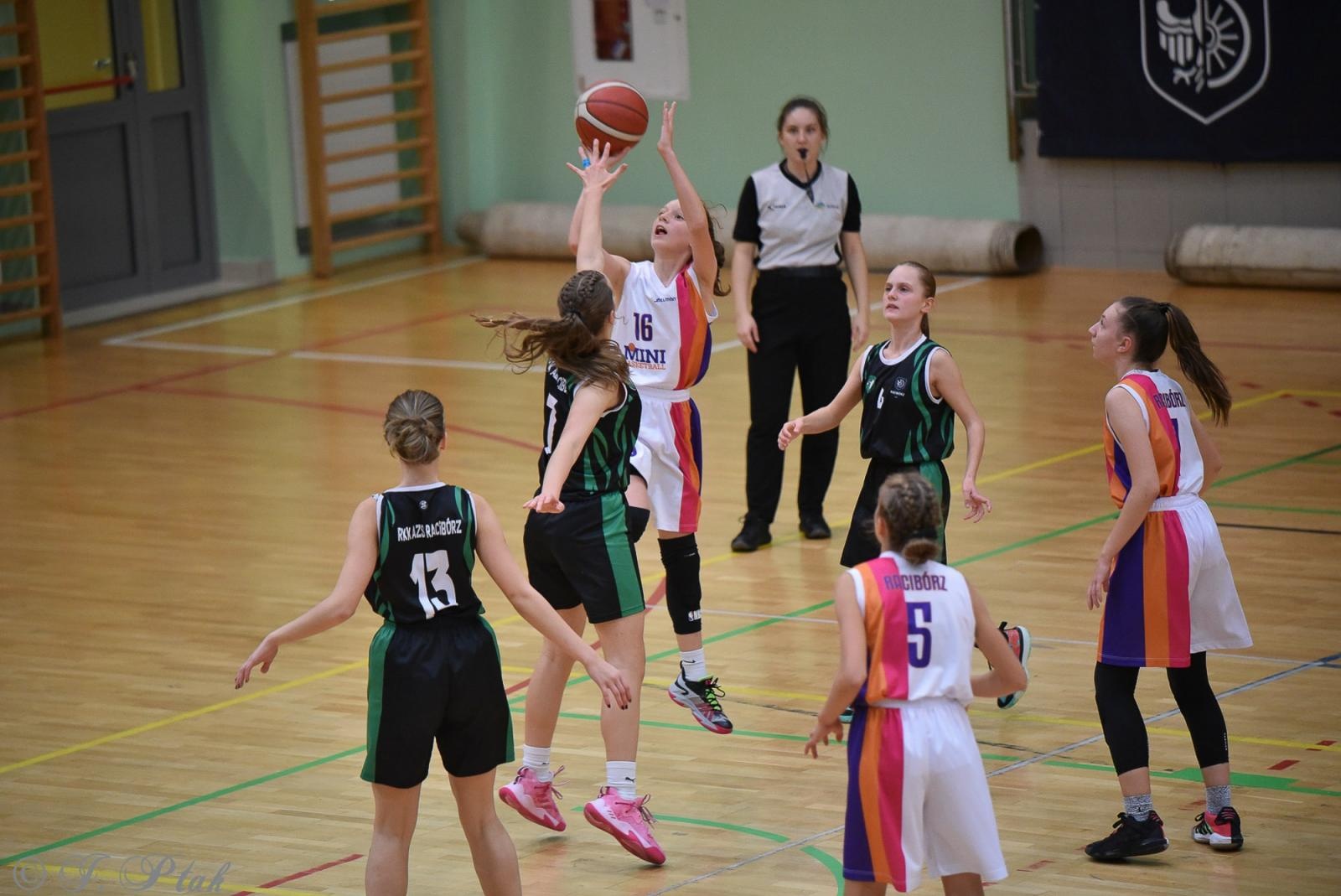 Zdjęcie w galerii na portalu naszraciborz.pl: Młode koszykarki rywalizowały o puchar starosty [FOTO] wiadomości z regionu