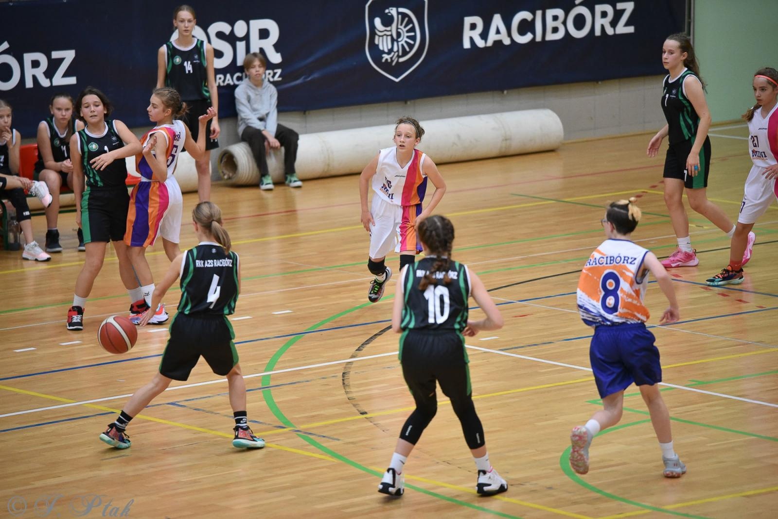 Zdjęcie w galerii na portalu naszraciborz.pl: Młode koszykarki rywalizowały o puchar starosty [FOTO] wiadomości z regionu