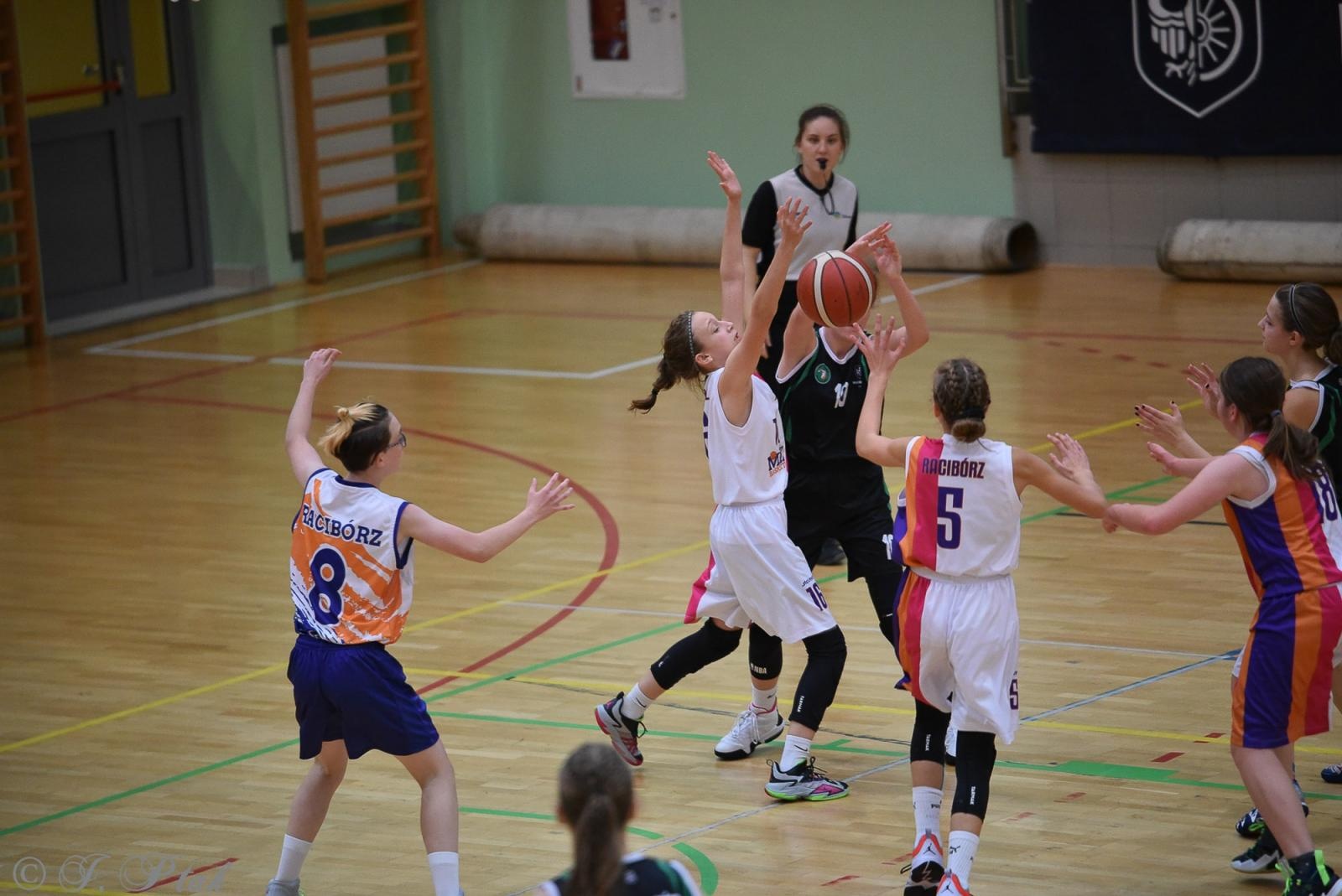 Zdjęcie w galerii na portalu naszraciborz.pl: Młode koszykarki rywalizowały o puchar starosty [FOTO] wiadomości z regionu