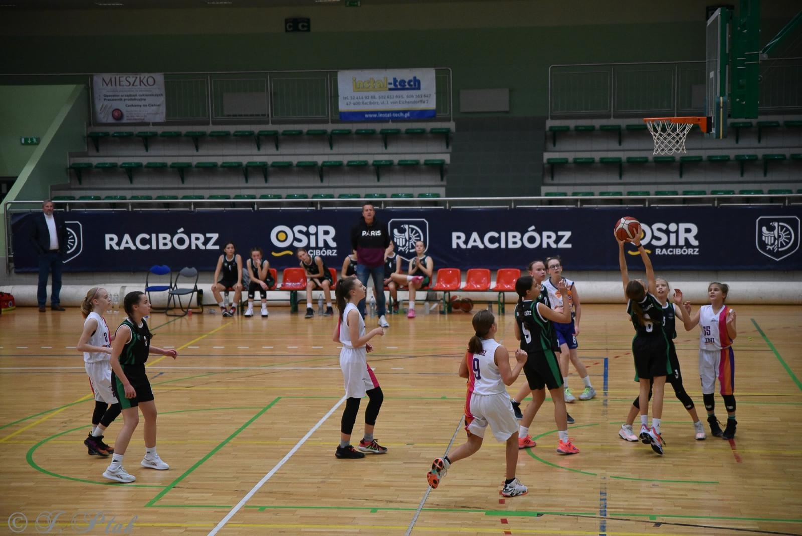 Zdjęcie w galerii na portalu naszraciborz.pl: Młode koszykarki rywalizowały o puchar starosty [FOTO] wiadomości z regionu