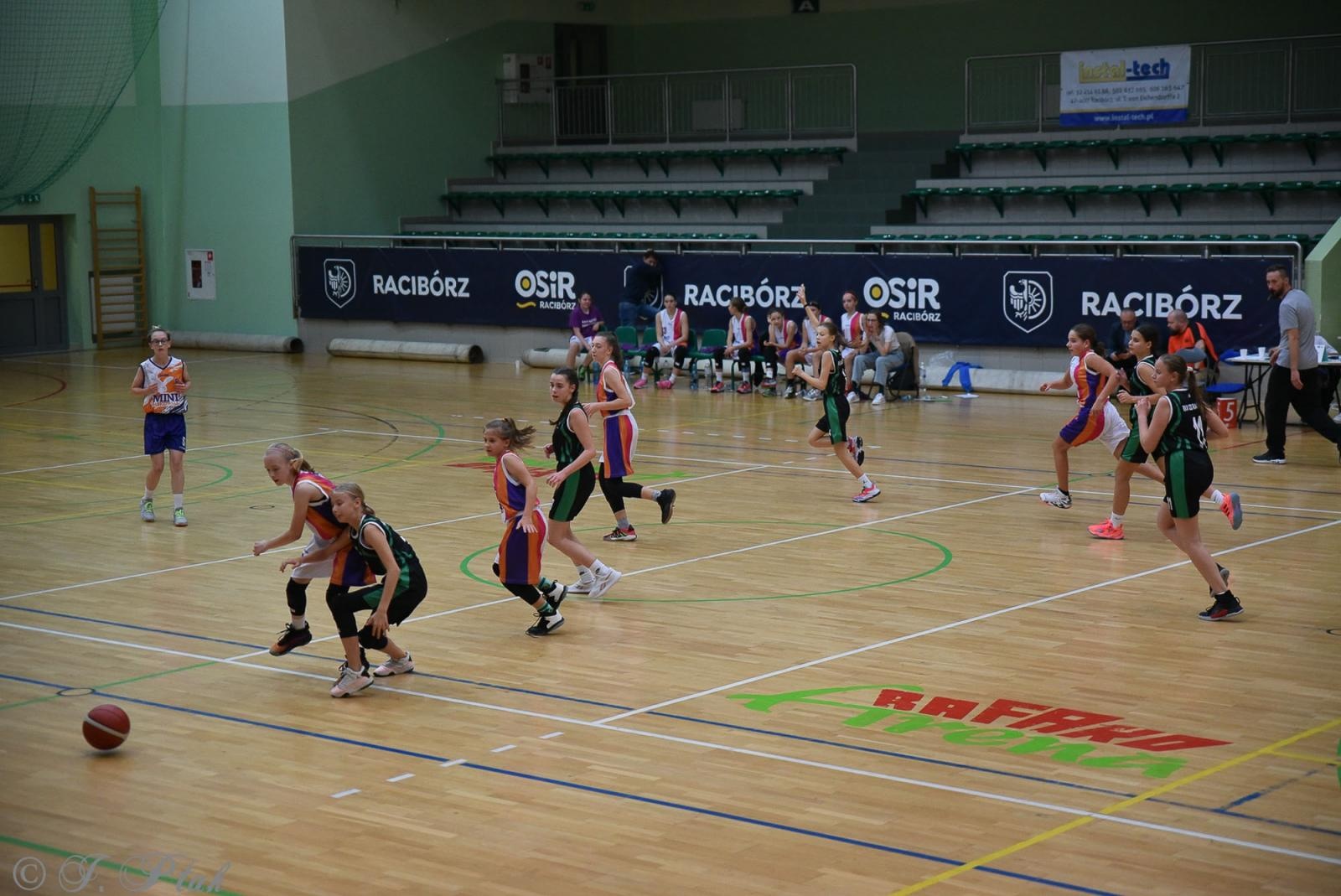 Zdjęcie w galerii na portalu naszraciborz.pl: Młode koszykarki rywalizowały o puchar starosty [FOTO] wiadomości z regionu