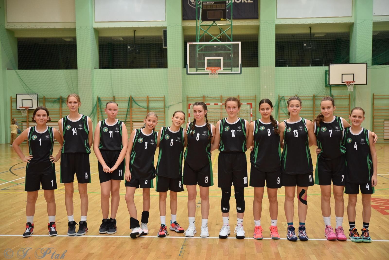 Zdjęcie w galerii na portalu naszraciborz.pl: Młode koszykarki rywalizowały o puchar starosty [FOTO] wiadomości z regionu