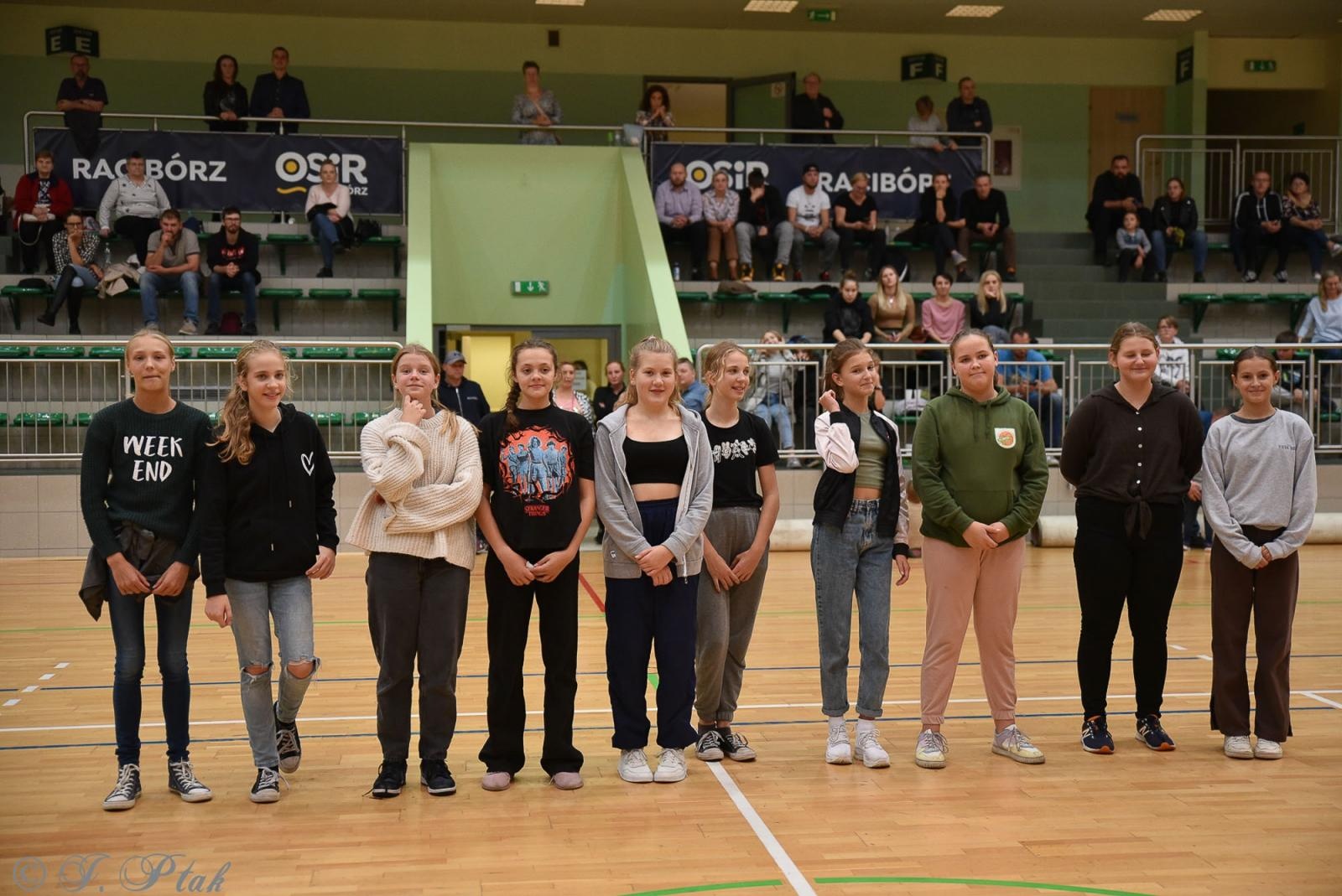 Zdjęcie w galerii na portalu naszraciborz.pl: Młode koszykarki rywalizowały o puchar starosty [FOTO] wiadomości z regionu