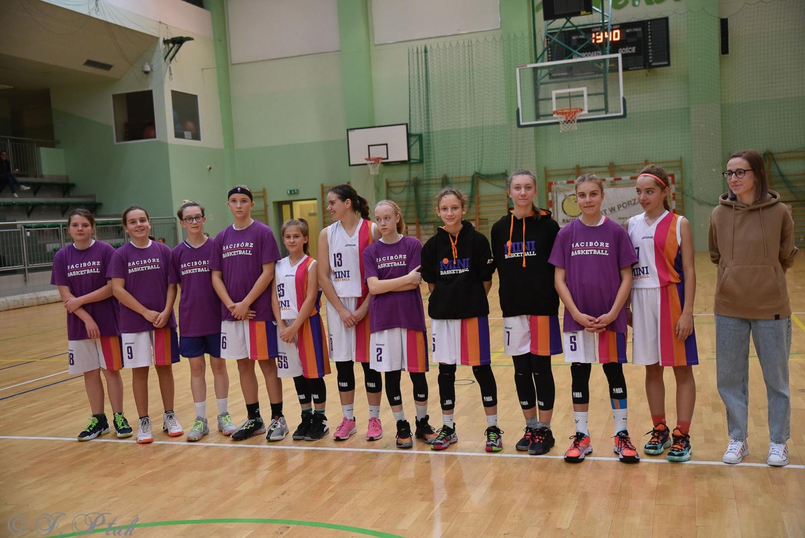 Zdjęcie w galerii na portalu naszraciborz.pl: Młode koszykarki rywalizowały o puchar starosty [FOTO] wiadomości z regionu